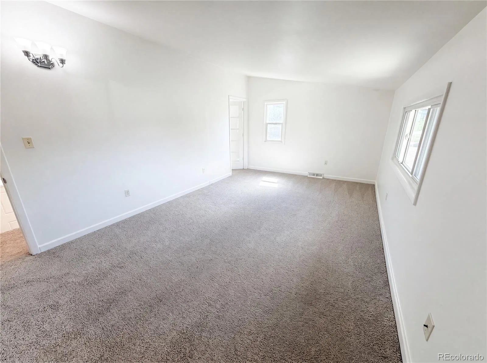 519 N Gilbert Street Castle Rock CO 80104 | MLS #REC7333948 06122026232251 1600 14