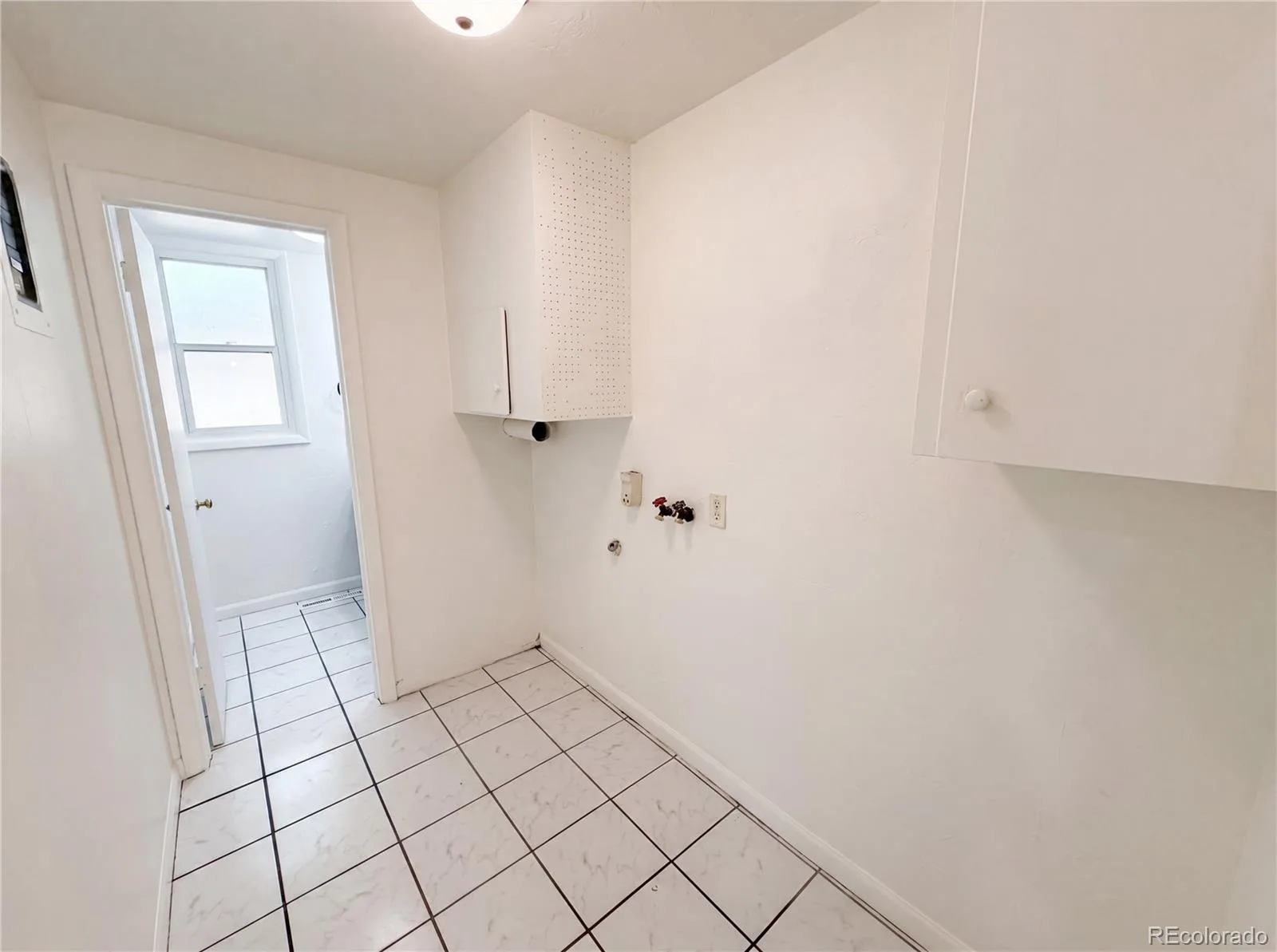 519 N Gilbert Street Castle Rock CO 80104 | MLS #REC7333948 06122026232251 1600 22