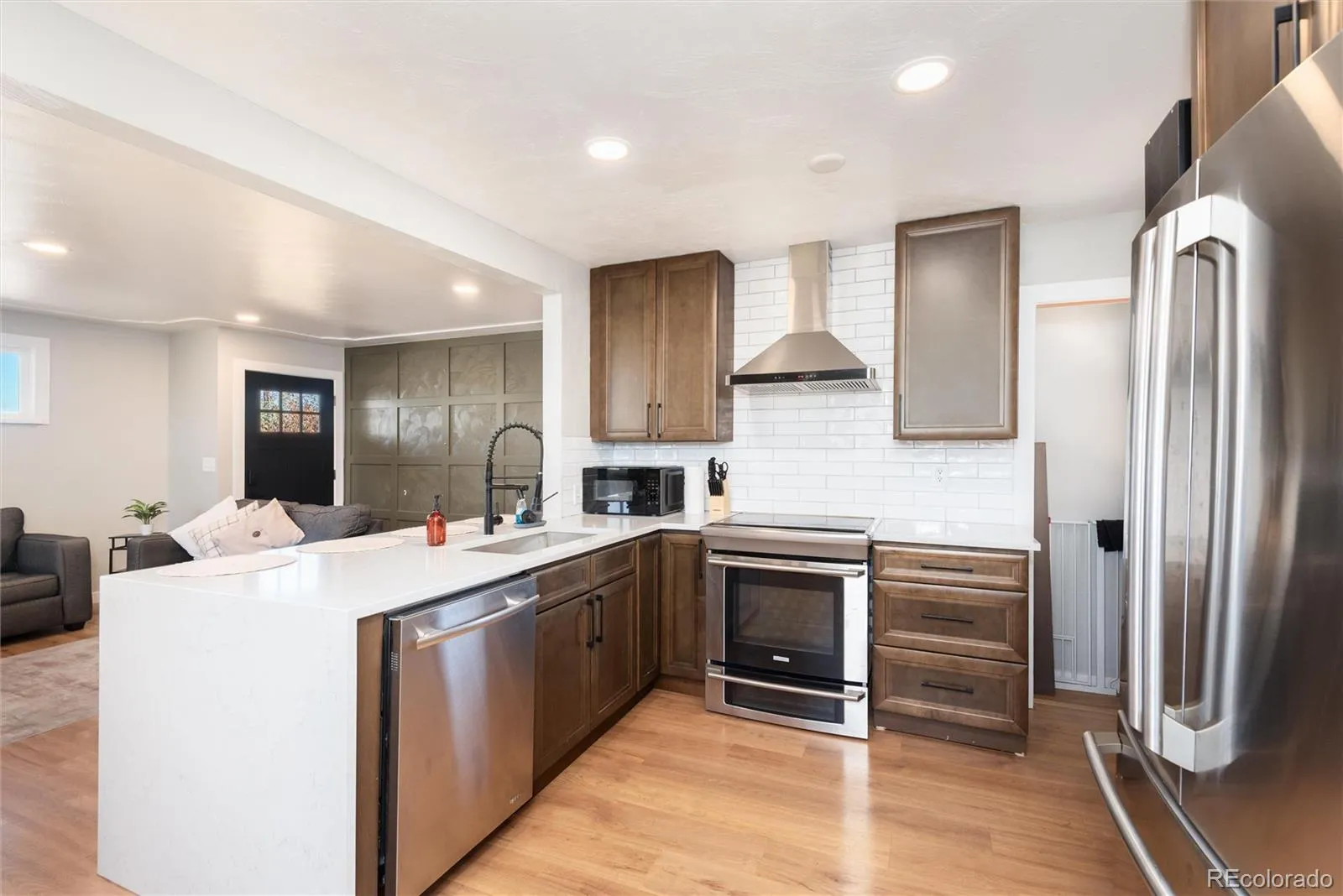 04182026191714 1600 12