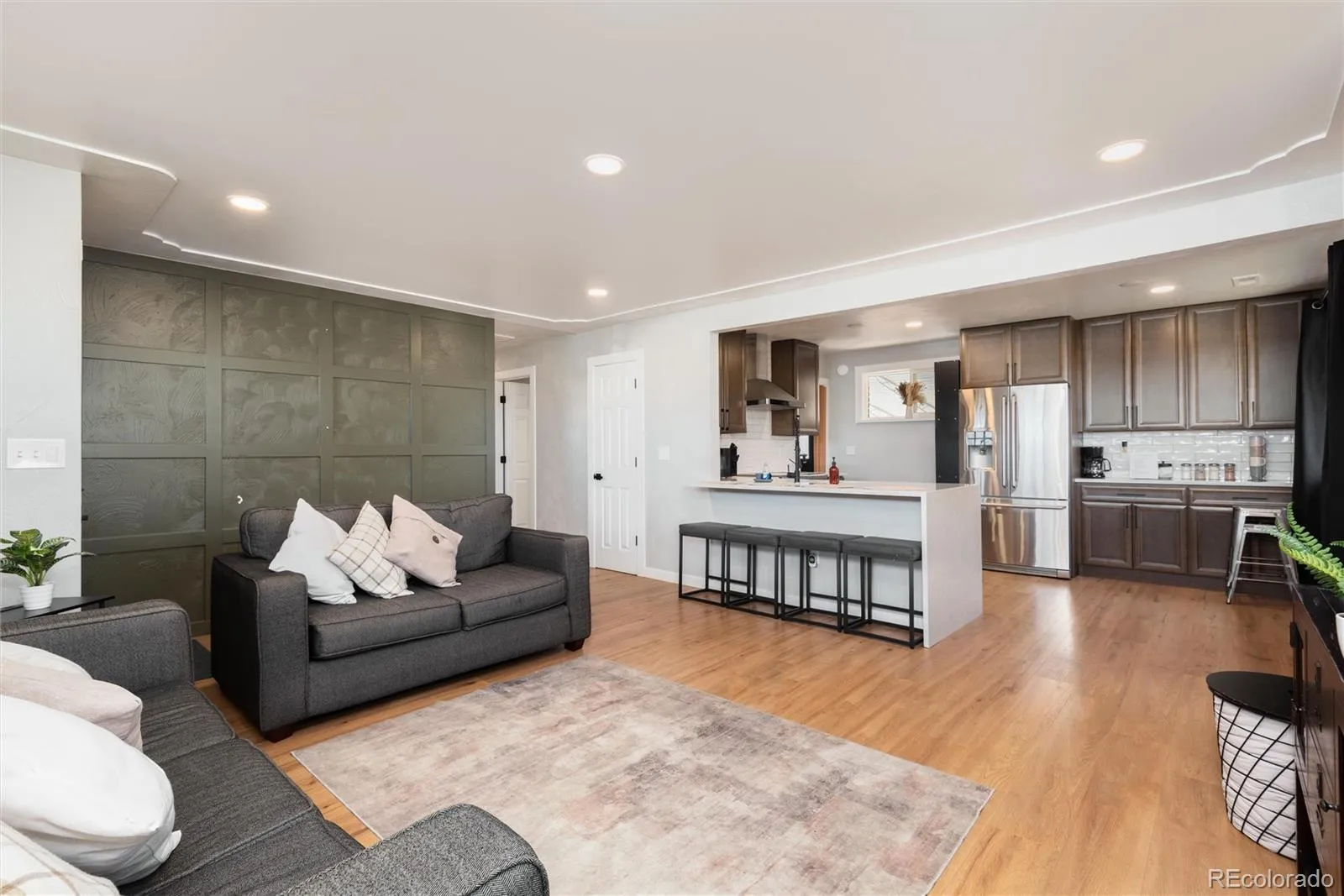 04182026191714 1600 7