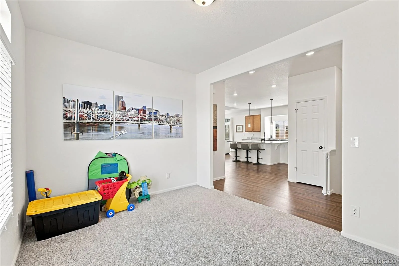 58 S Oak Hill Court Aurora CO 80018 | MLS #REC7334665 08092026172549 1600 23