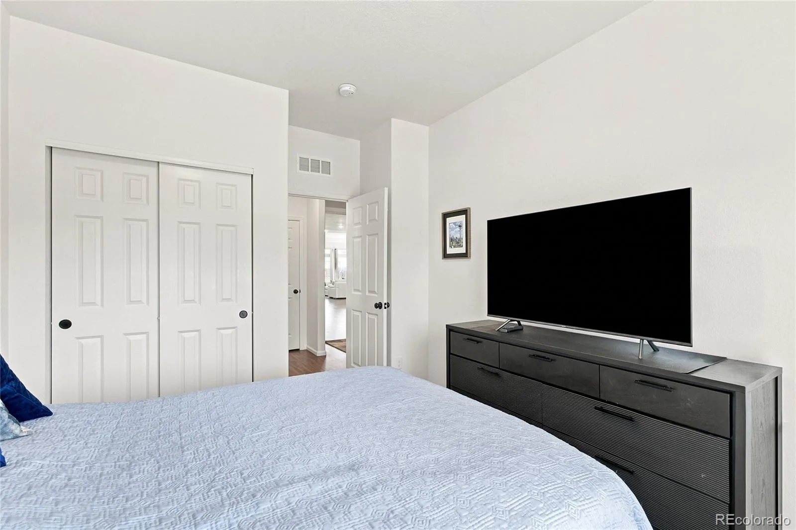 58 S Oak Hill Court Aurora CO 80018 | MLS #REC7334665 08092026172549 1600 26