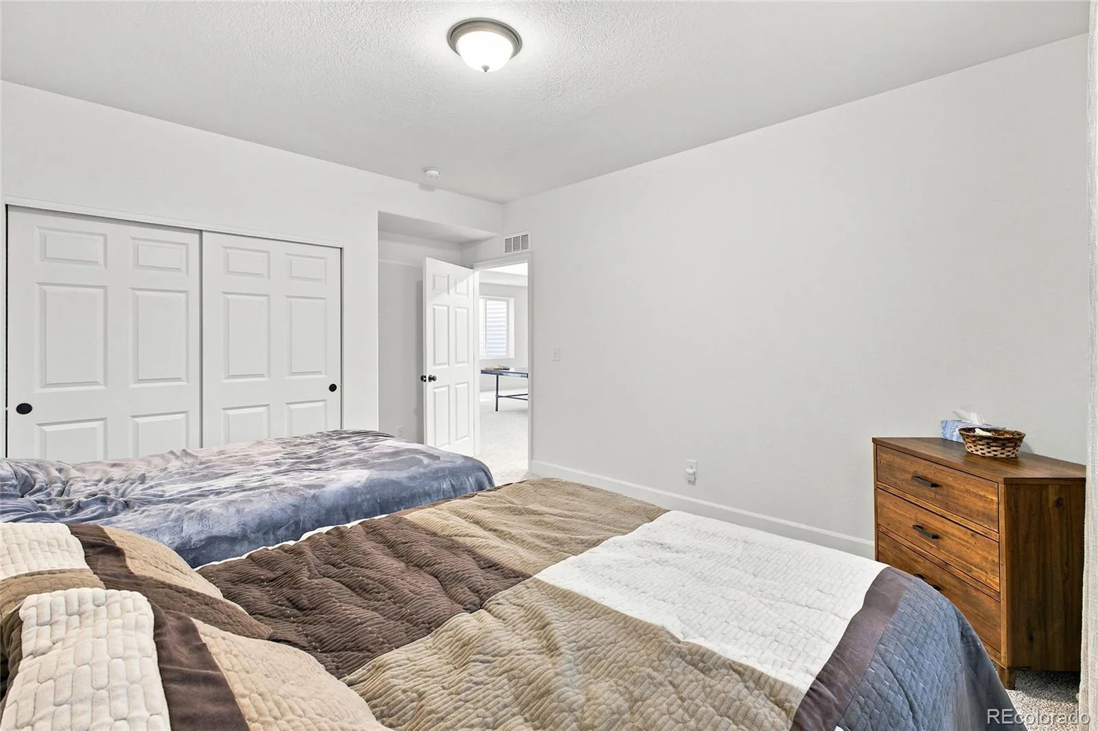58 S Oak Hill Court Aurora CO 80018 | MLS #REC7334665 08092026172549 1600 37