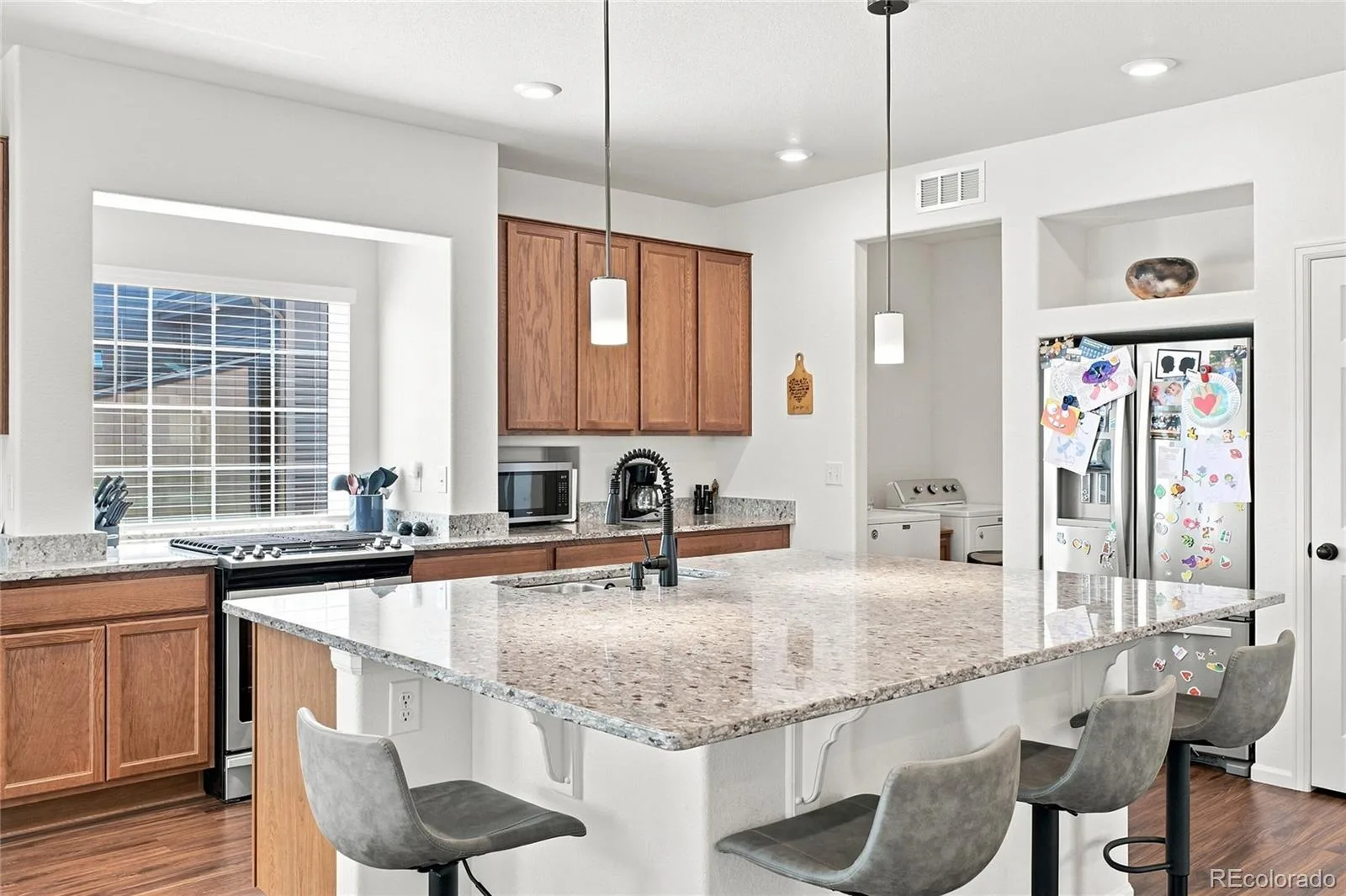 58 S Oak Hill Court Aurora CO 80018 | MLS #REC7334665 08092026172549 1600 4