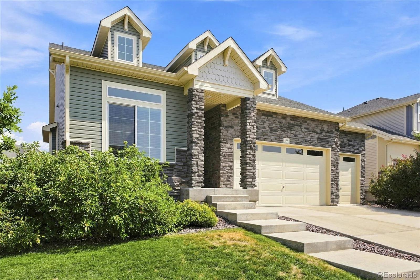 58 S Oak Hill Court Aurora CO 80018 | MLS #REC7334665 08092026172549 1600 45