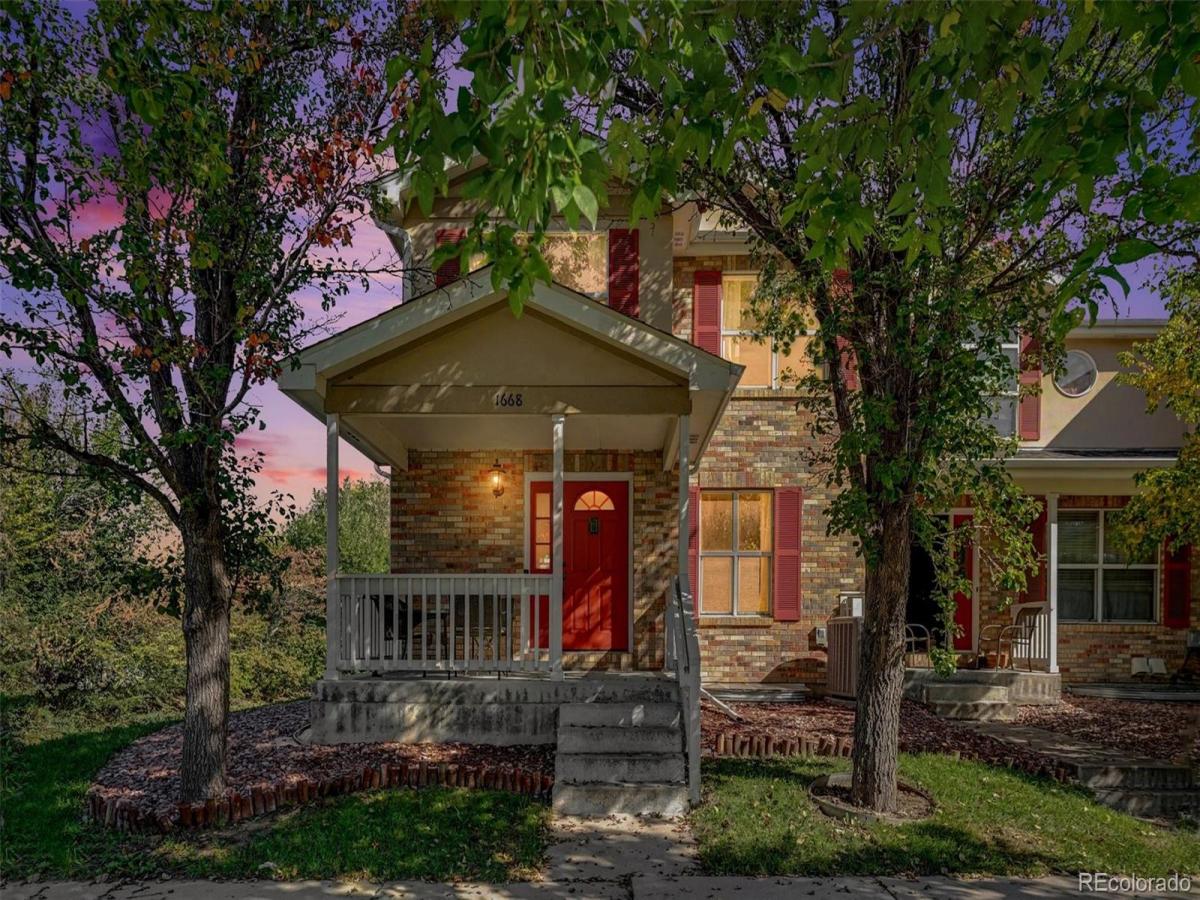 1668 S Dayton Street Aurora CO 80247 | MLS #REC7334847 MLS #REC7334847 image #0