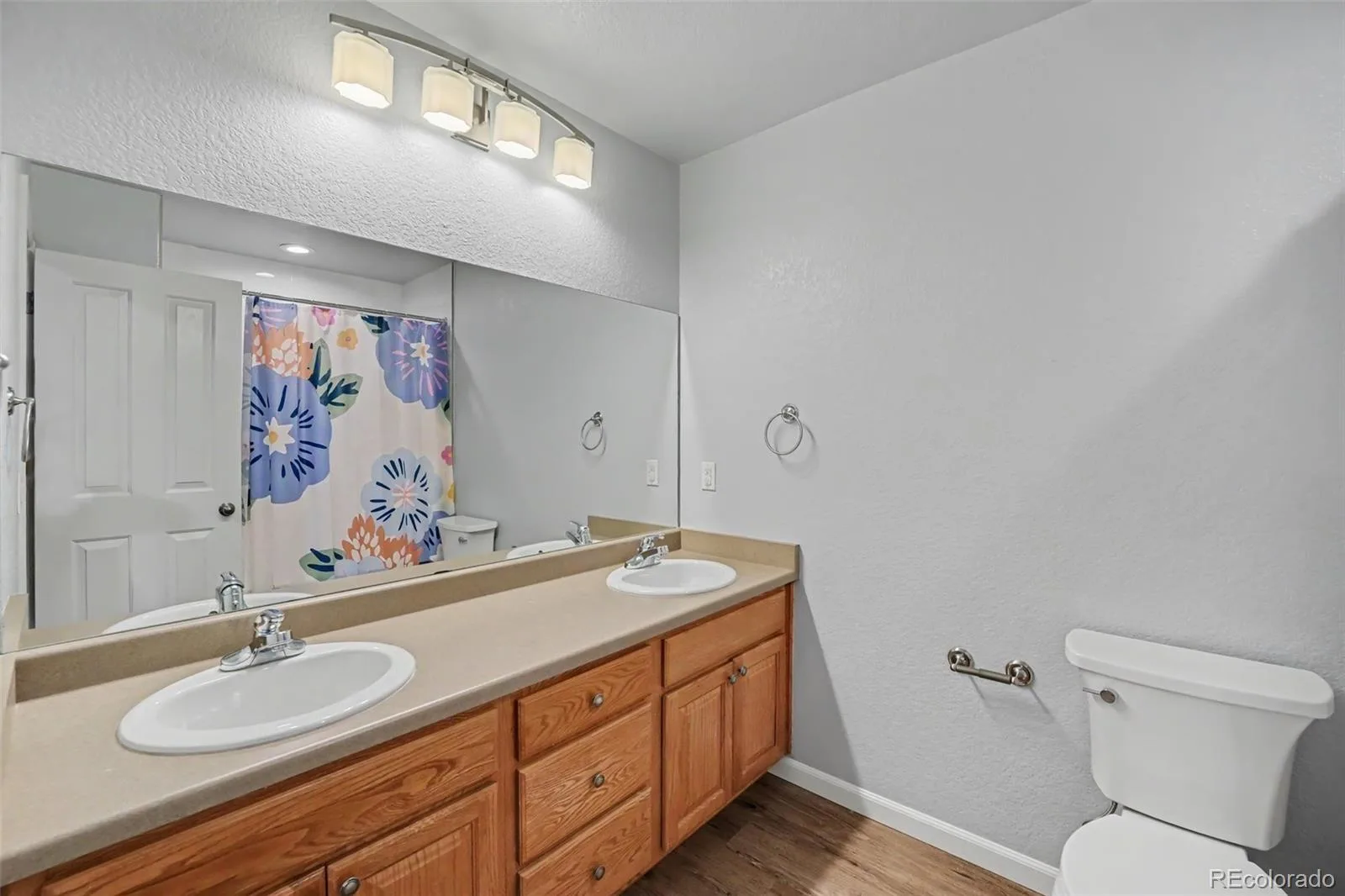 1668 S Dayton Street Aurora CO 80247 | MLS #REC7334847 10092026012153 1600 18