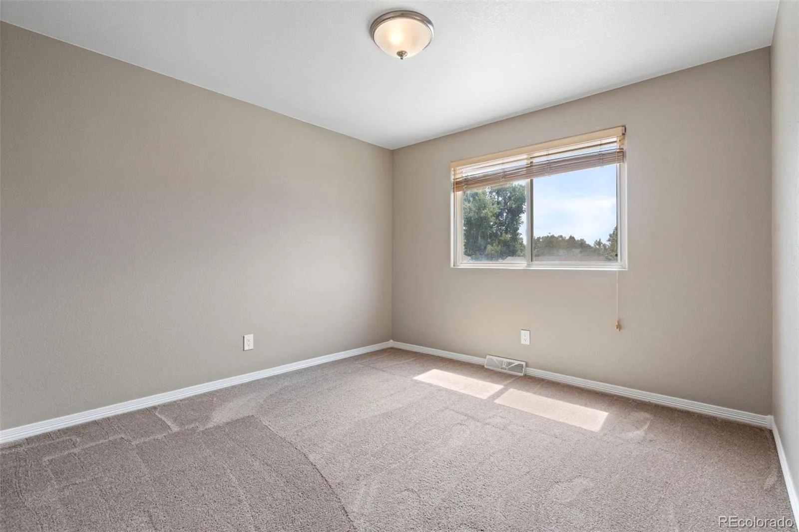 8330 Chase Drive Arvada CO 80003 | MLS #REC7334944 08132026204640 1600 21