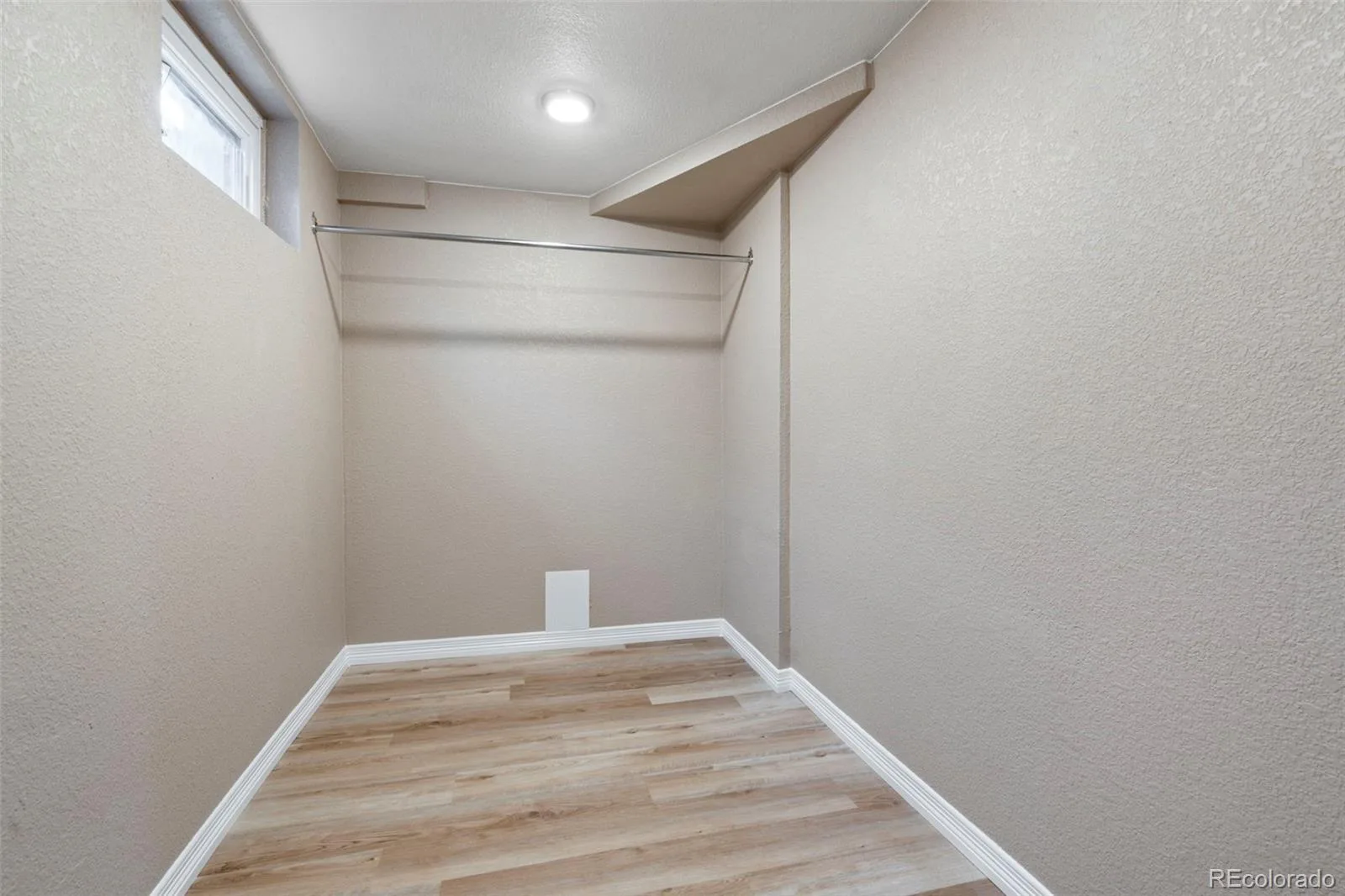 8330 Chase Drive Arvada CO 80003 | MLS #REC7334944 08132026204640 1600 31