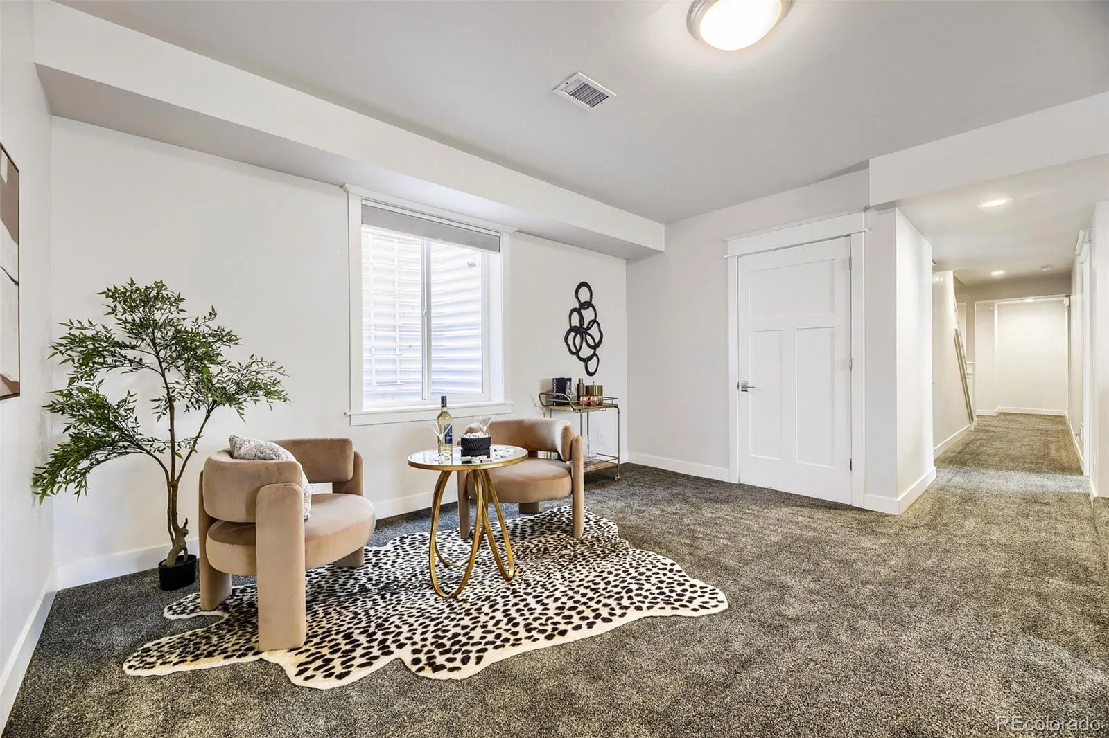 3275 S Logan Street Englewood CO 80113 | MLS #REC7335767 08292026005924 1600 26