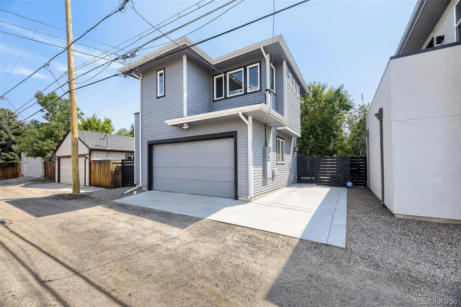 3275 S Logan Street Englewood CO 80113 | MLS #REC7335767 08292026005924 1600 36