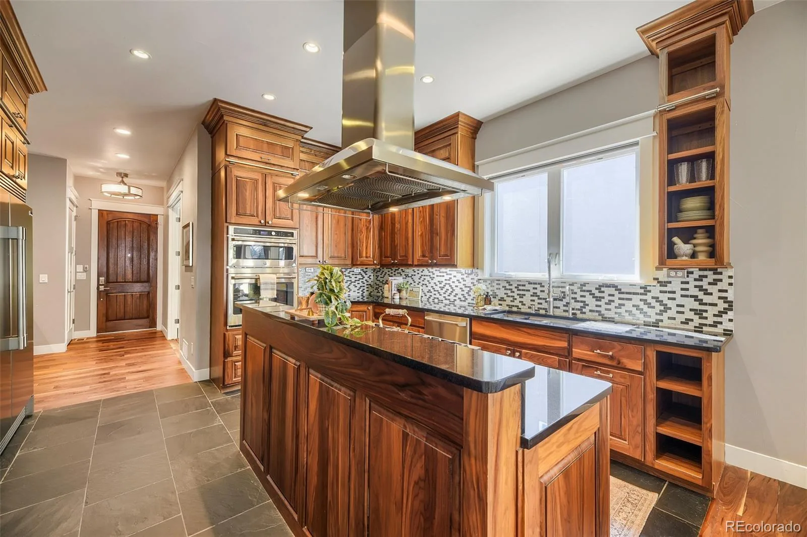 3275 S Logan Street Englewood CO 80113 | MLS #REC7335767 08292026005924 1600 4