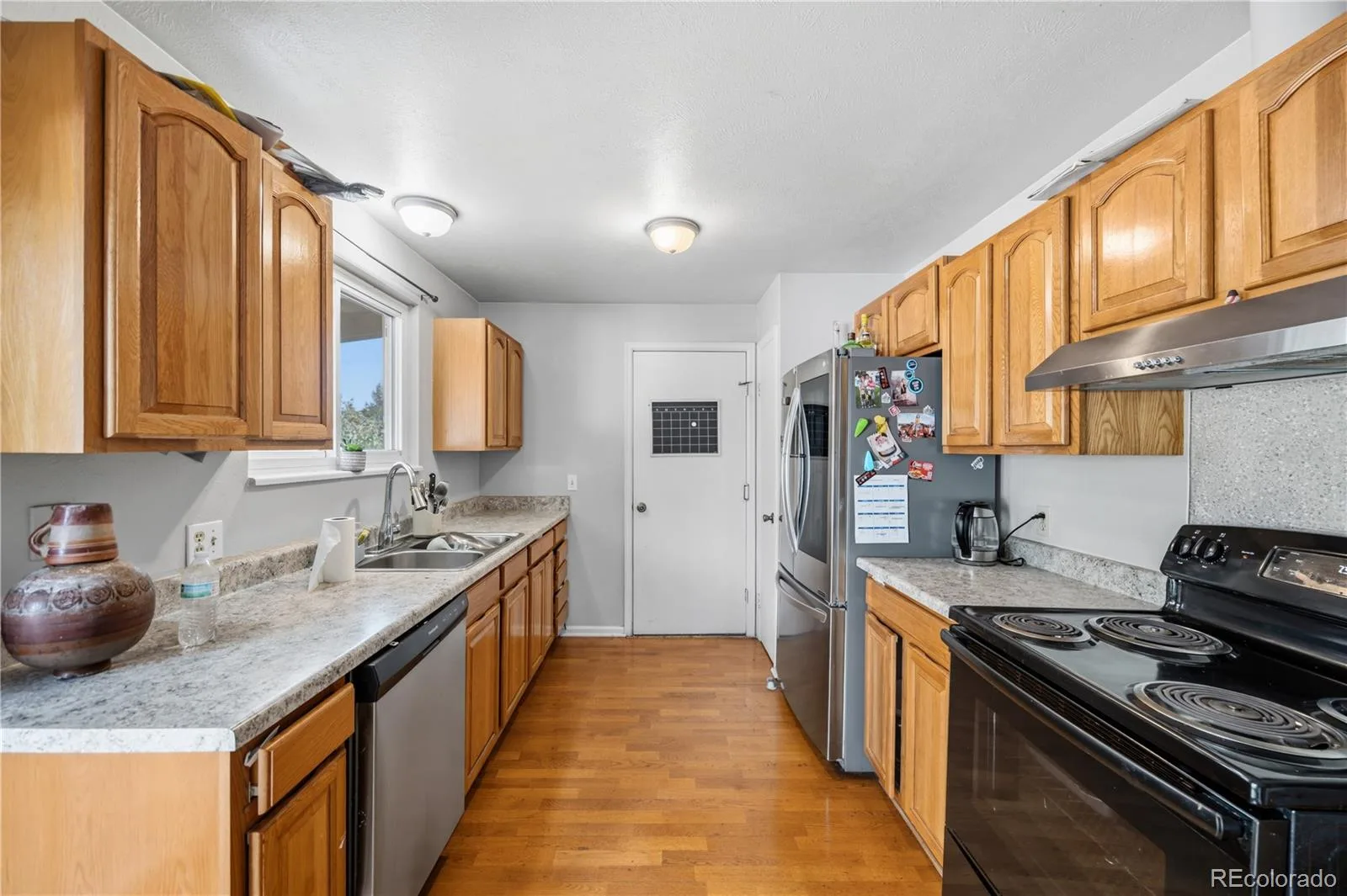 1110 S Salida Way Aurora CO 80017 | MLS #REC7338120 08282026045046 1600 2
