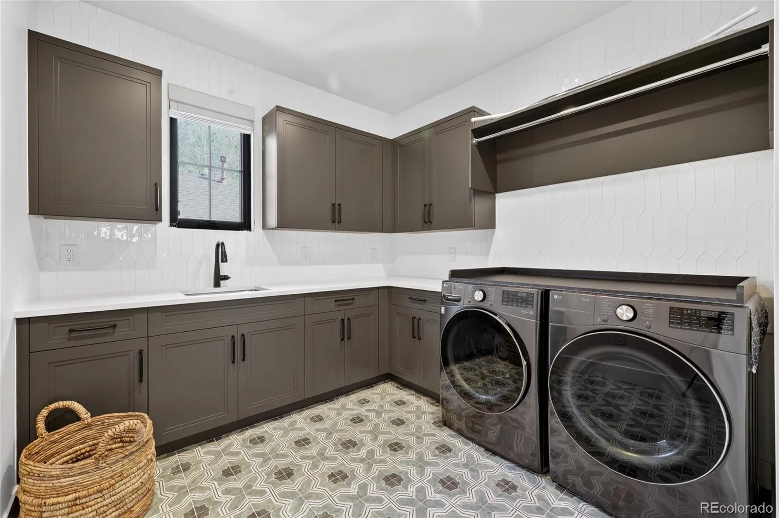 1740 S Ogden Street Denver CO 80210 MLS #REC7338460 05152026200719 1600 33