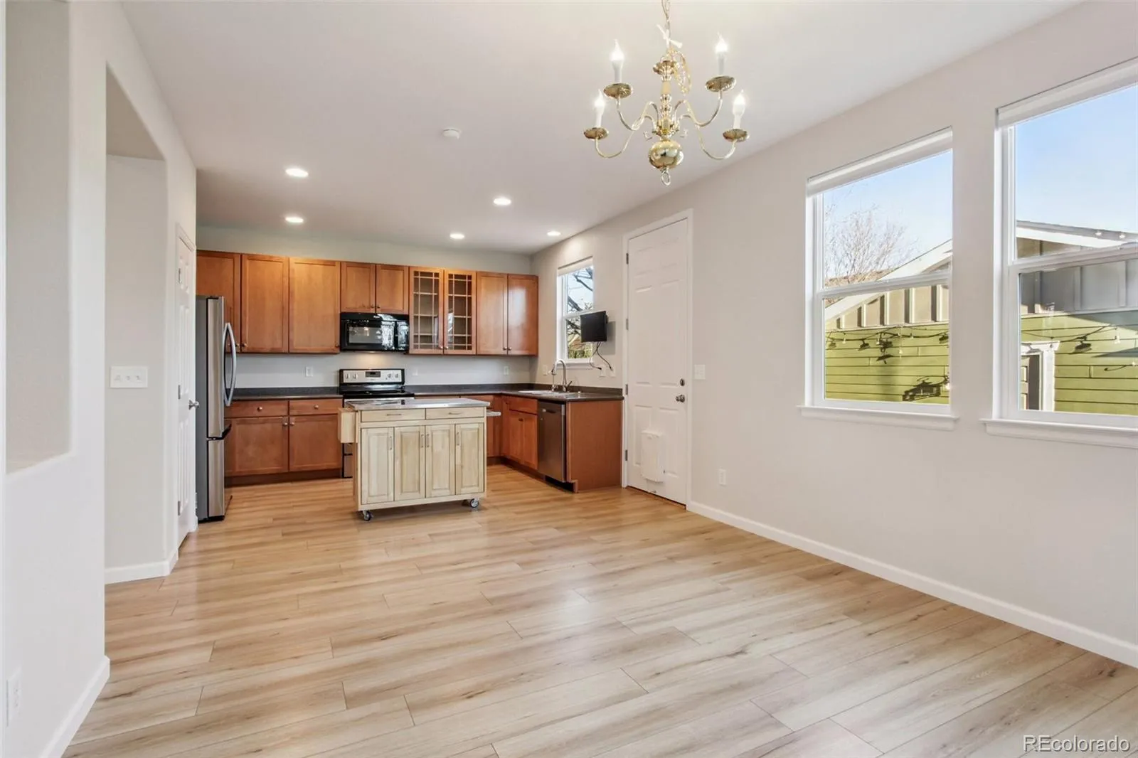 04162026160557 1600 12