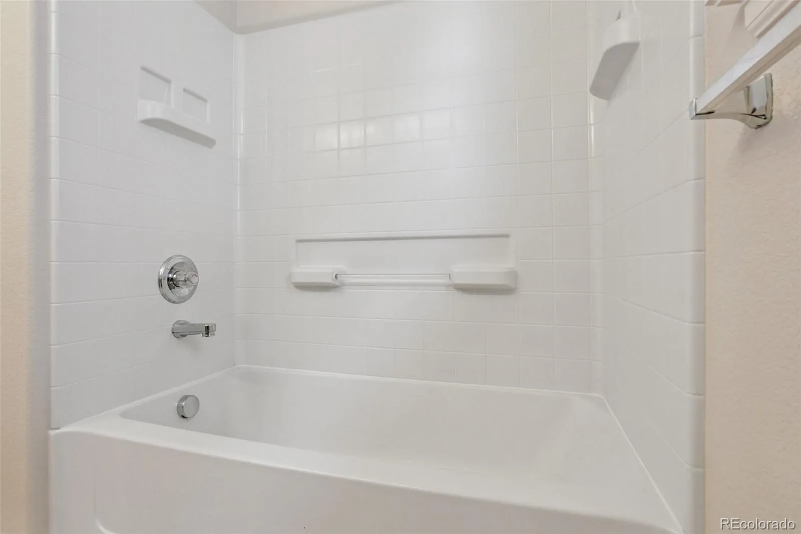 04162026160557 1600 25