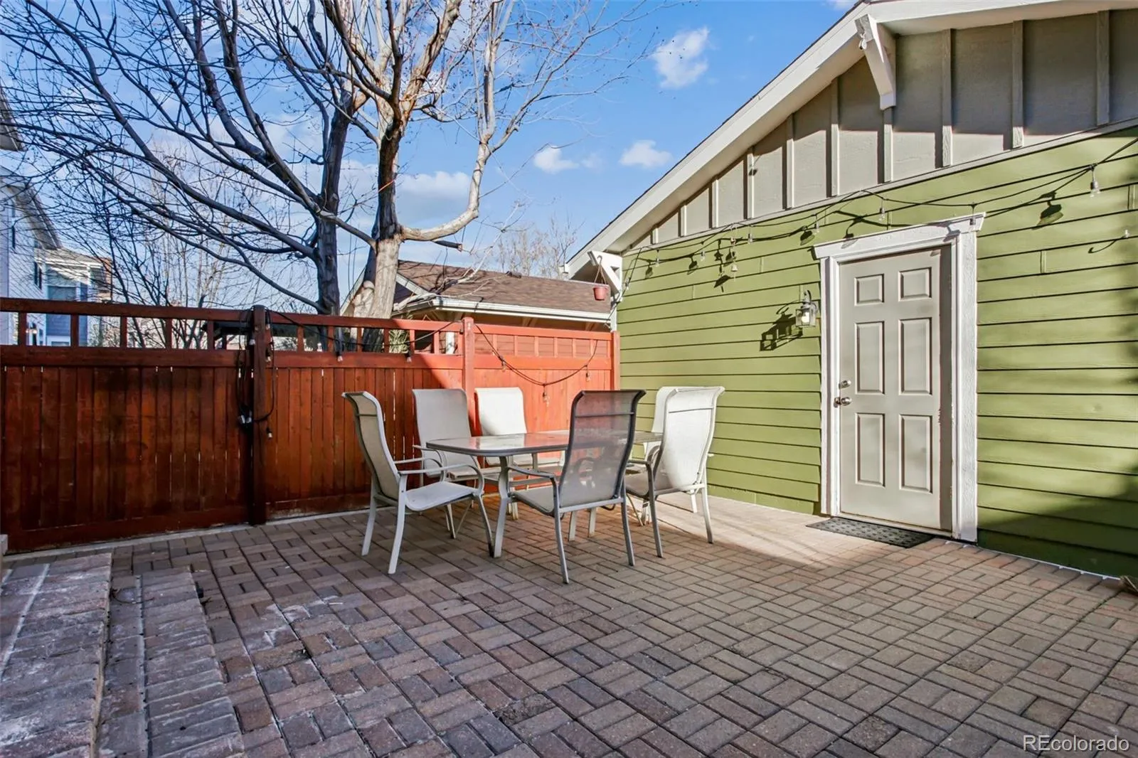 04162026160557 1600 32