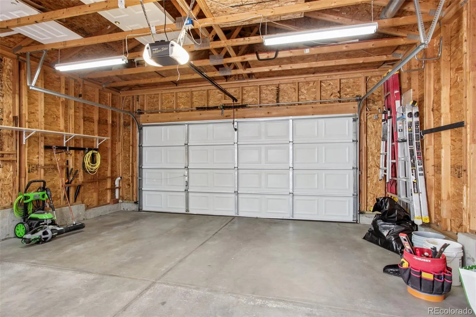 04162026160557 1600 37