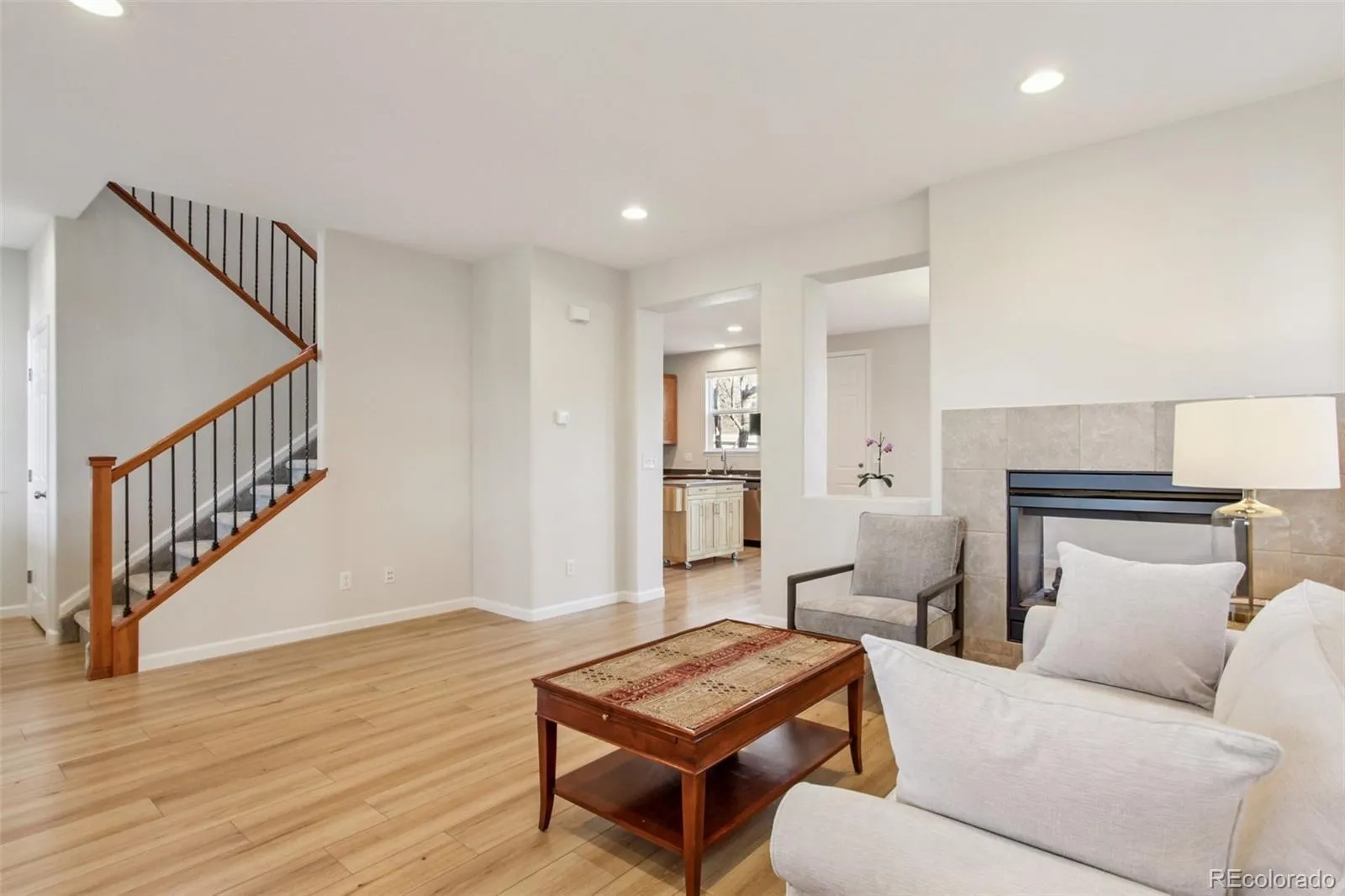 04162026160557 1600 8