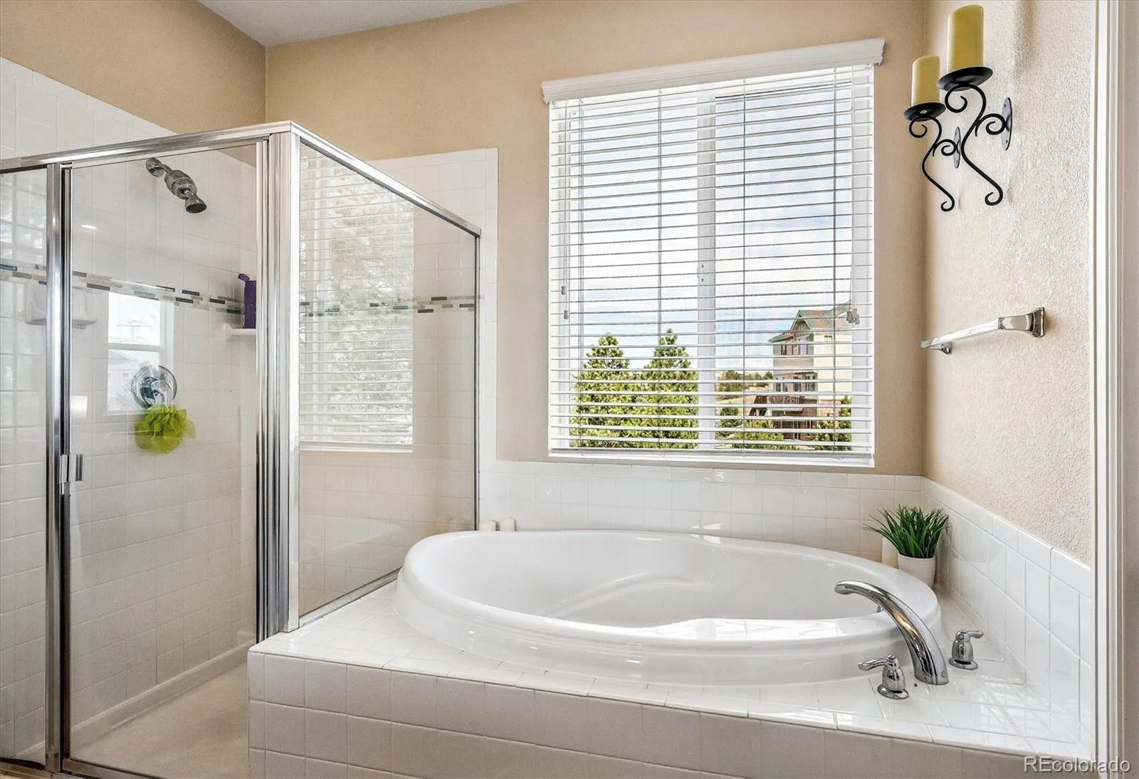 24377 E Davies Place Aurora CO 80016 MLS #REC7338762 04292026215622 1600 16