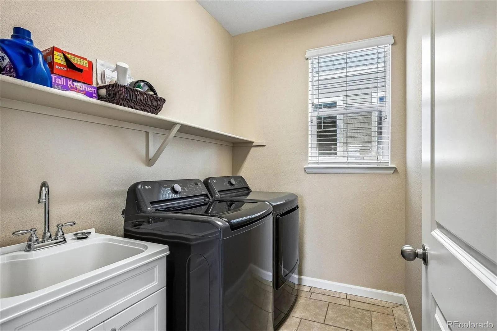 24377 E Davies Place Aurora CO 80016 MLS #REC7338762 04292026215622 1600 22