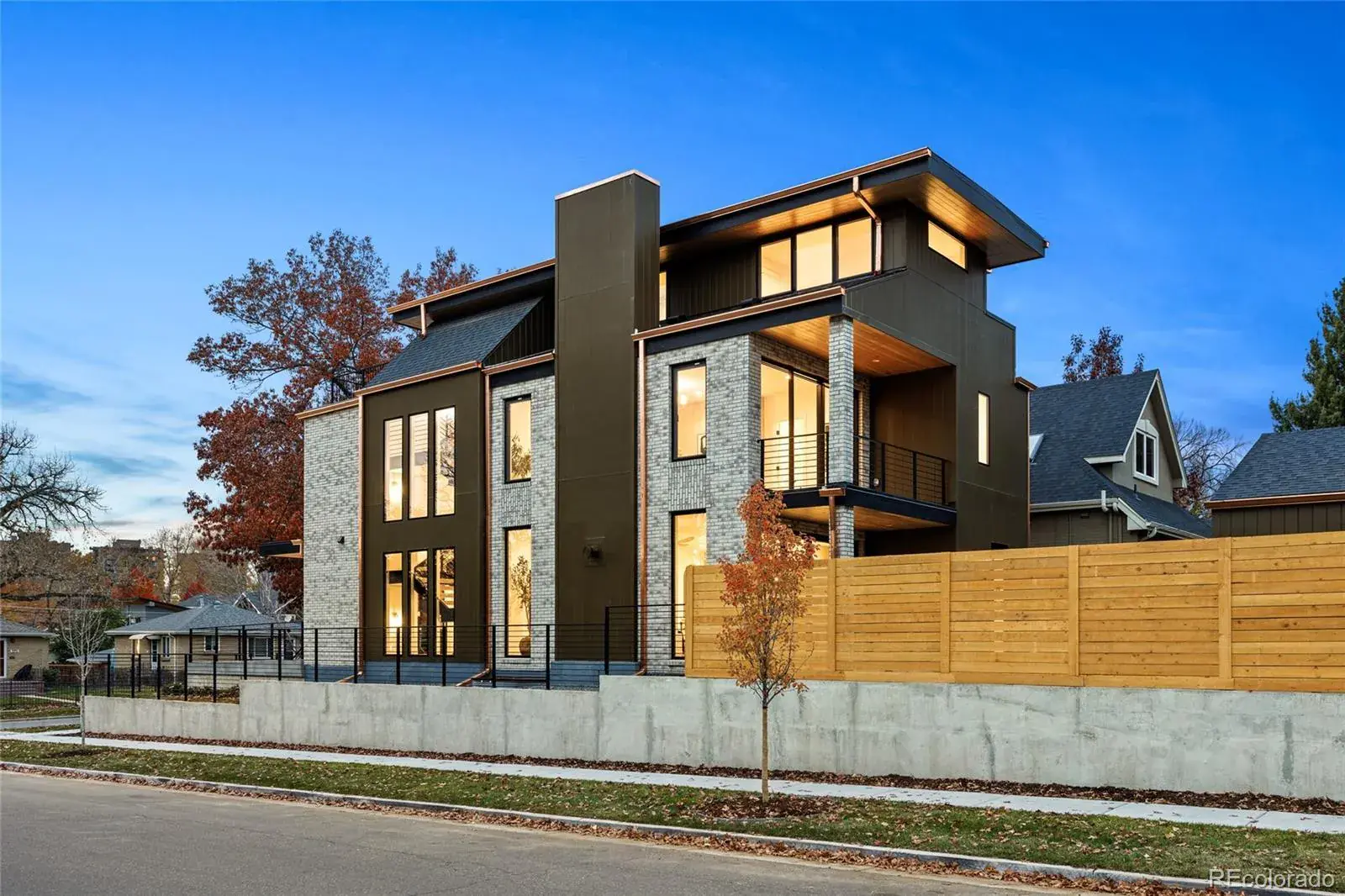 11142025150417 1600 3