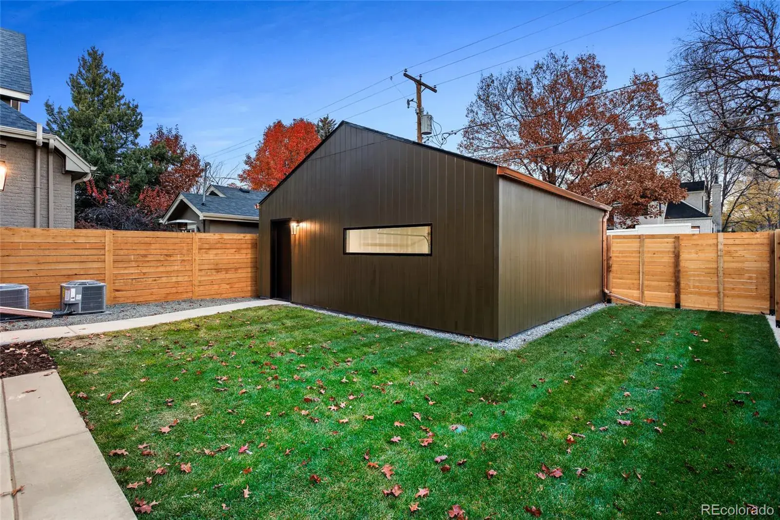 11142025150417 1600 45