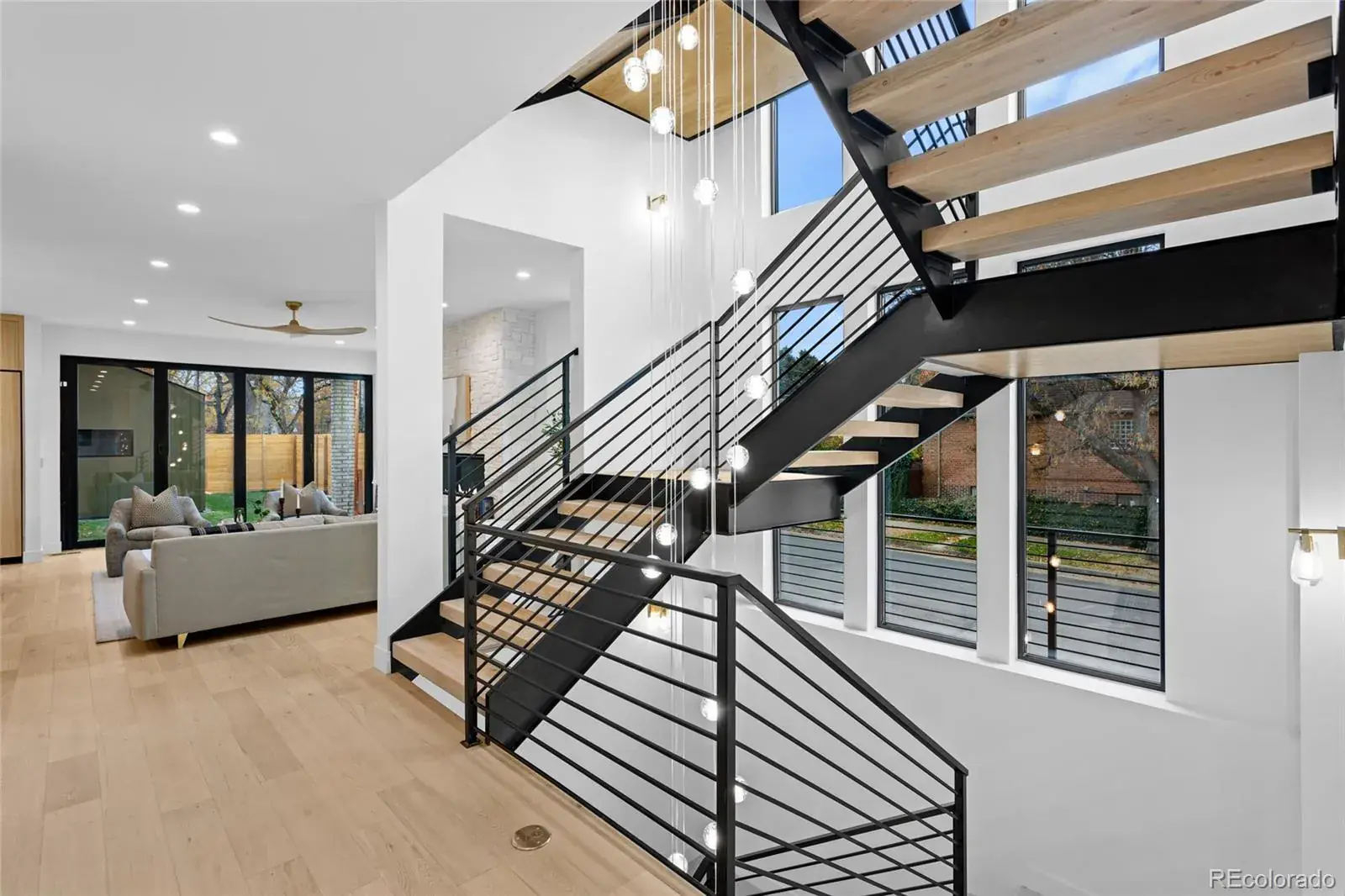 11142025150417 1600 5