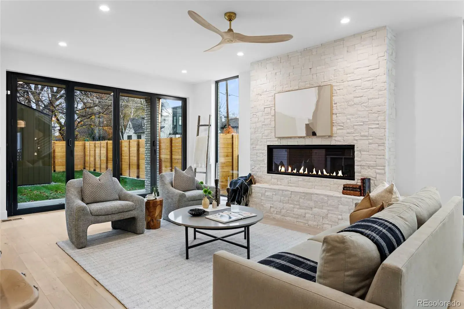 11142025150417 1600 6