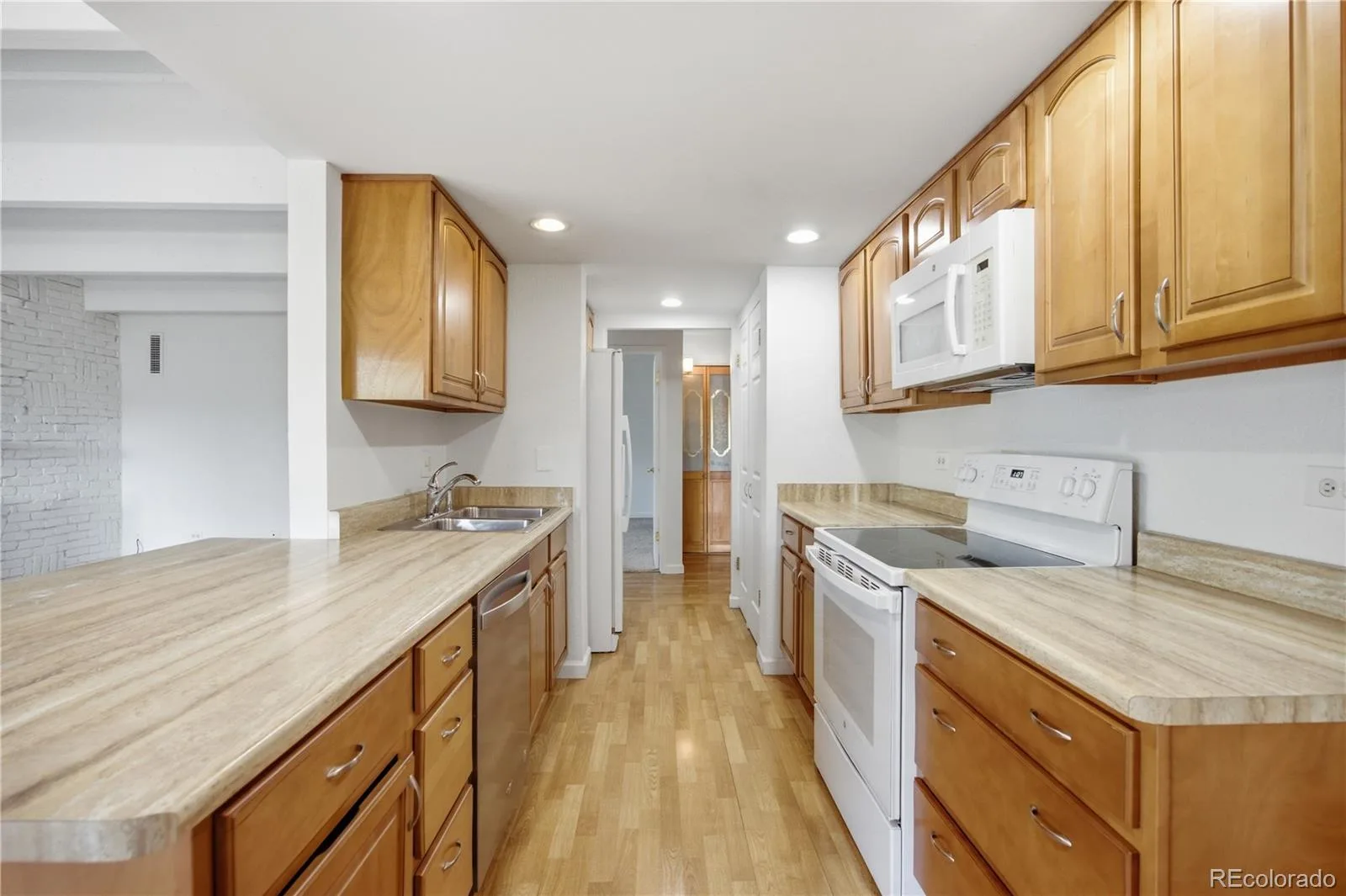 675 S University Boulevard #301 Denver CO 80209 | MLS #REC7341337 09252026212450 1600 4