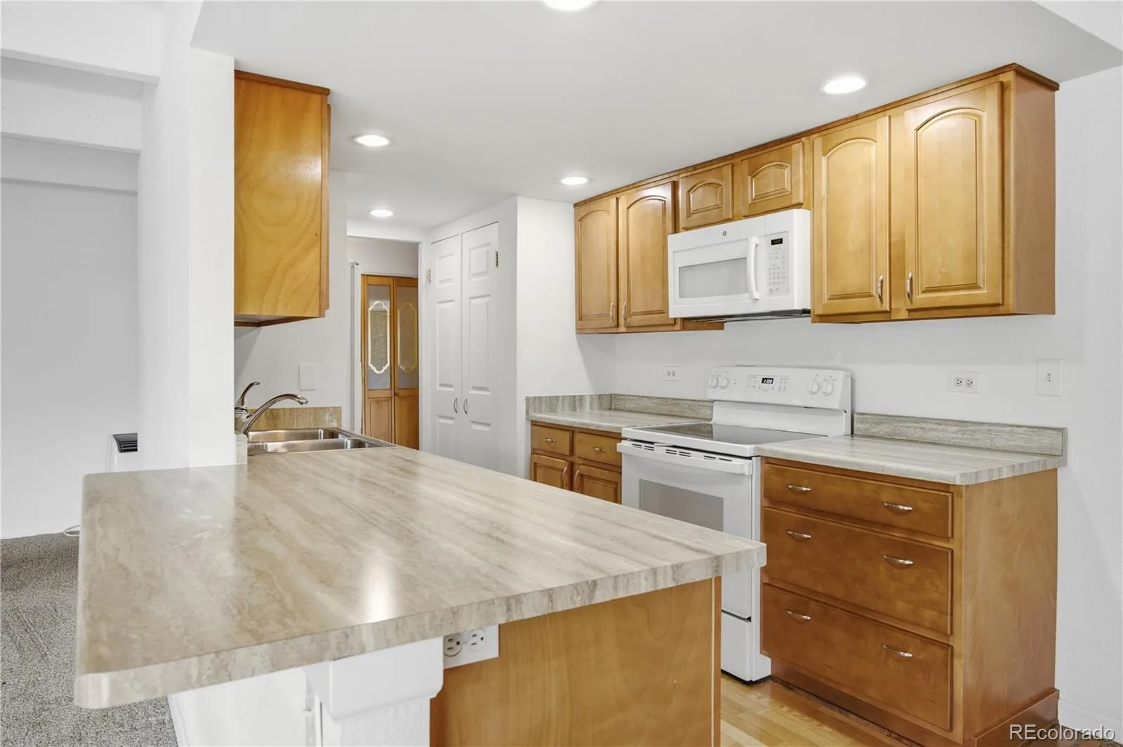 675 S University Boulevard #301 Denver CO 80209 | MLS #REC7341337 09252026212450 1600 5