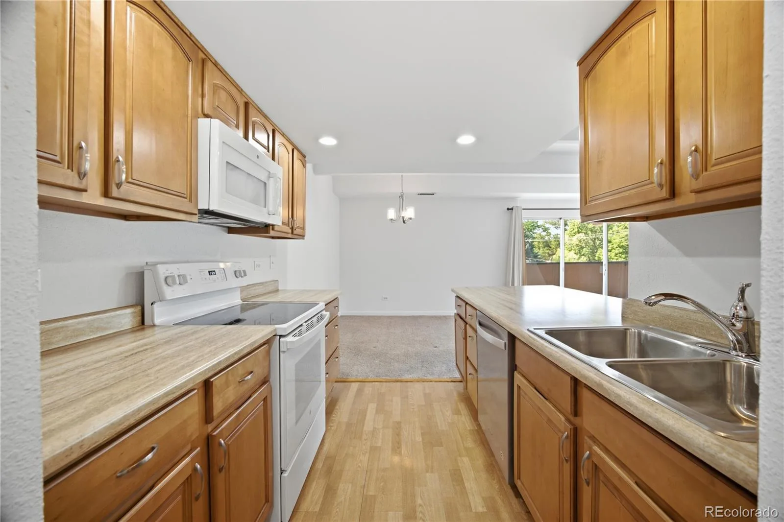 675 S University Boulevard #301 Denver CO 80209 | MLS #REC7341337 09252026212450 1600 6