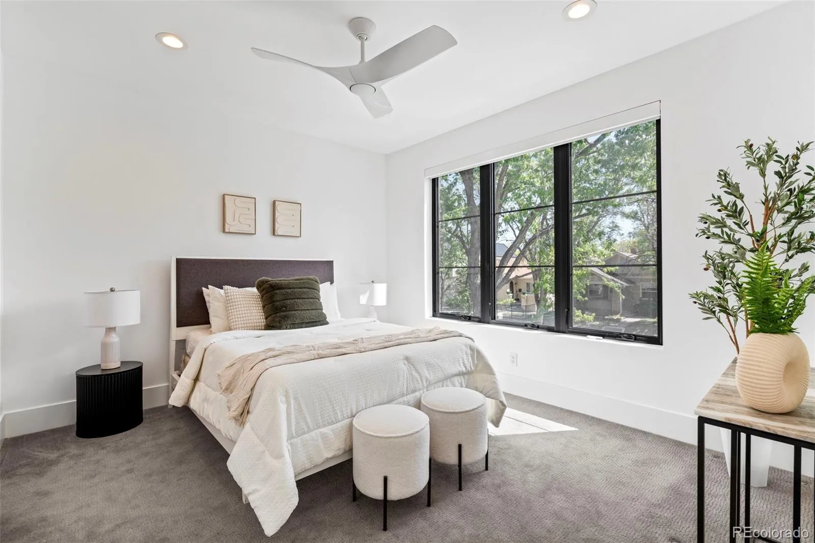959 S Vine Street Denver CO 80209 MLS #REC7342061 05082026155129 1600 25
