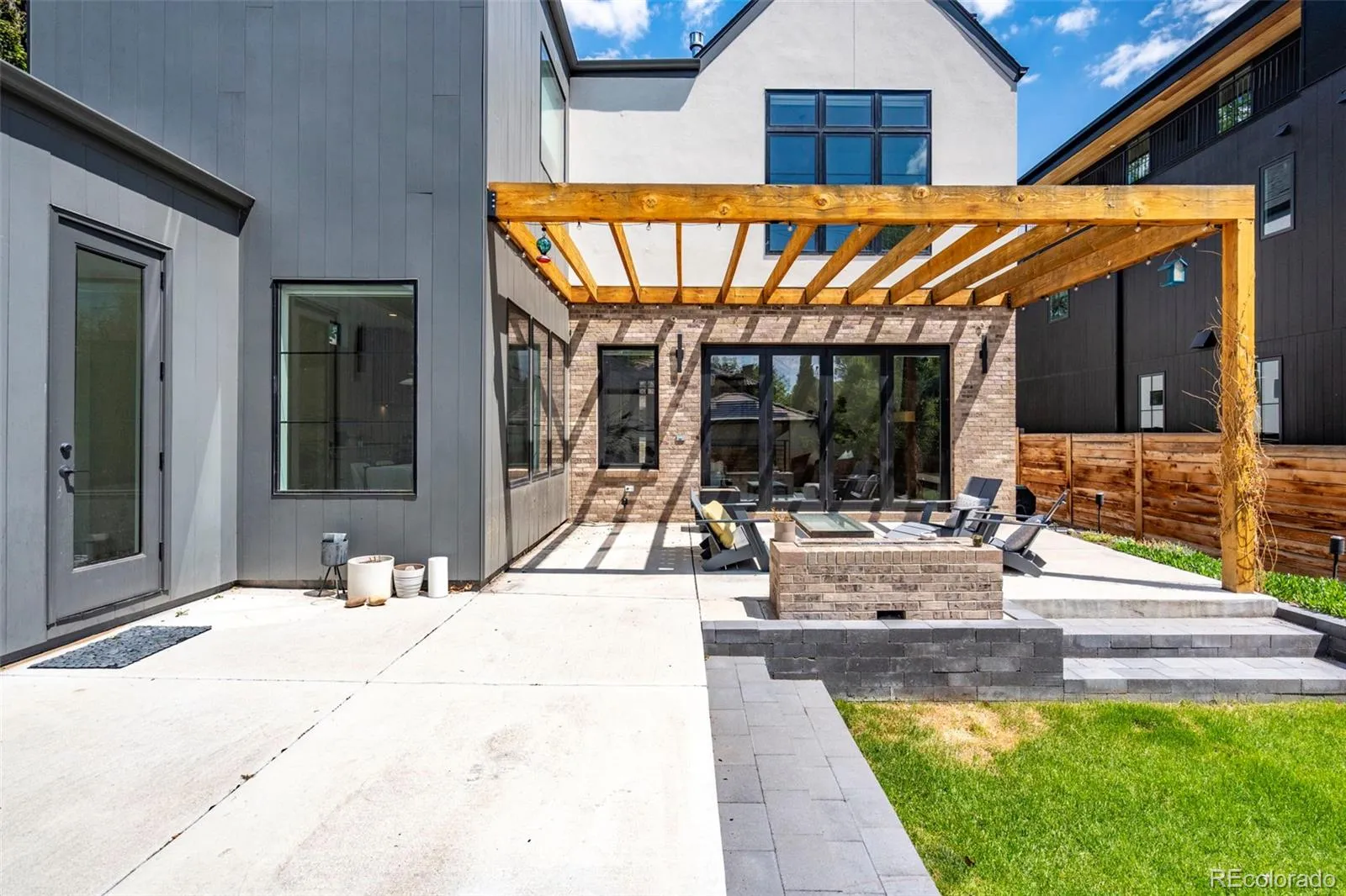 959 S Vine Street Denver CO 80209 MLS #REC7342061 05082026155129 1600 37