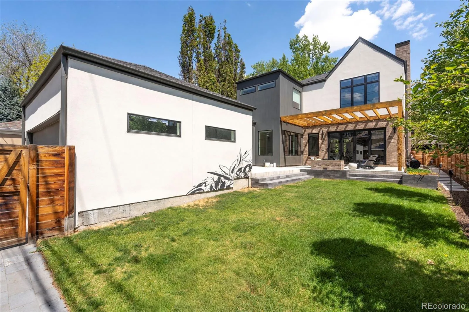 959 S Vine Street Denver CO 80209 MLS #REC7342061 05082026155129 1600 38