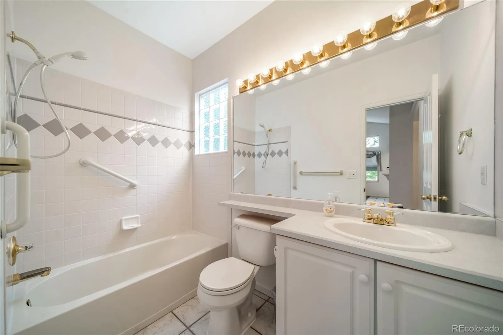 6703 Kilmer Court Arvada CO 80007 | MLS #REC7344500 08112026191831 1600 28