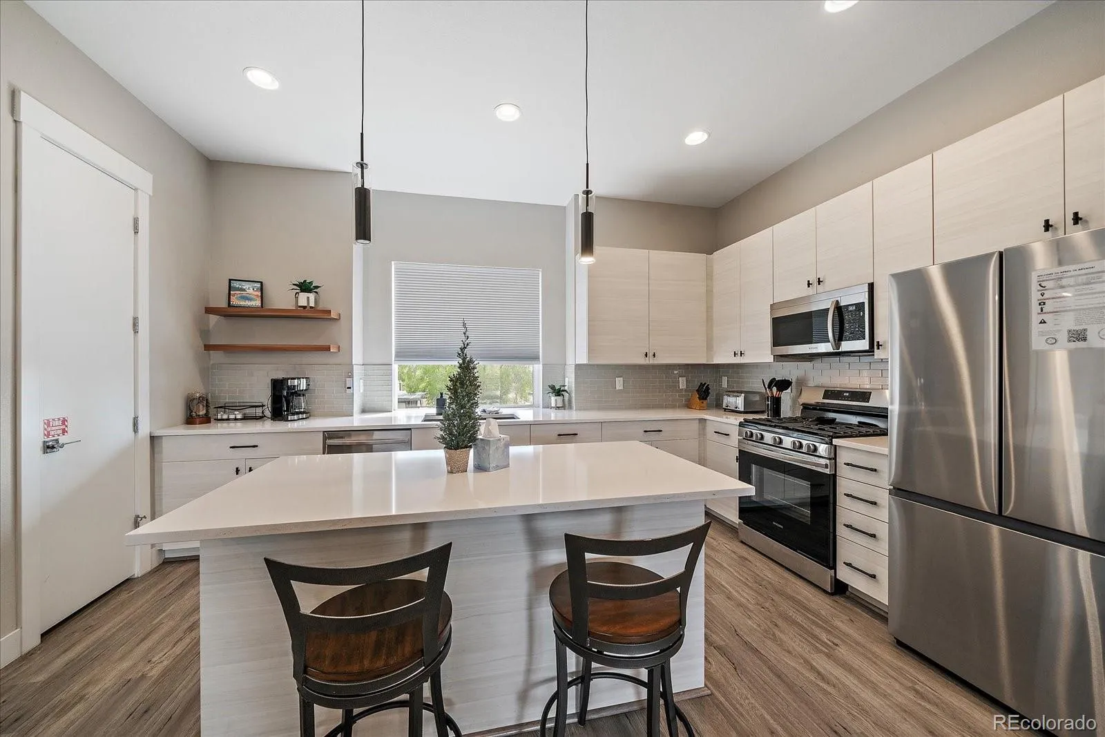 6005 Benton Street Arvada CO 80003 MLS #REC7344982 04222026192600 1600 11