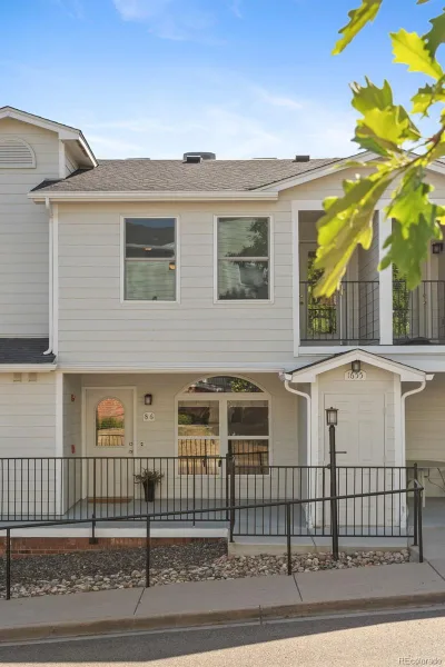 1655 S Cole Street #B6 Lakewood CO 80228 | MLS #REC7348009 06202026180804 800 3
