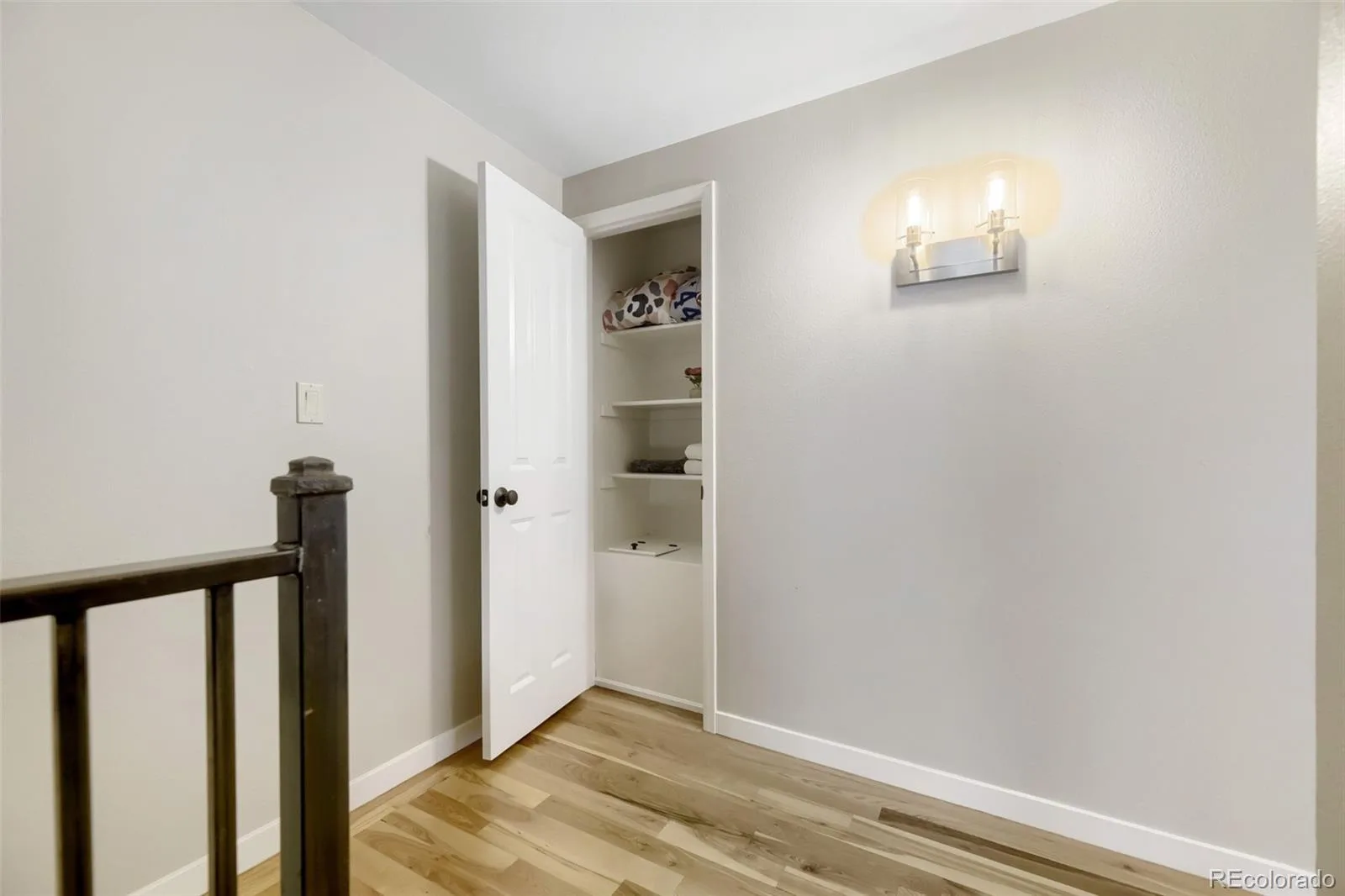 5226 S Jellison Street Littleton CO 80123 | MLS #REC7350263 08172026145806 1600 12