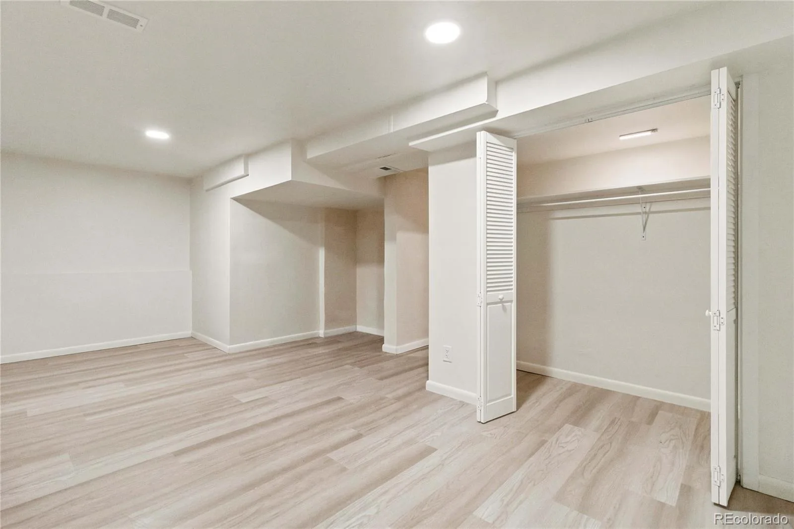 14071 E Quinn Circle Aurora CO 80015 | MLS #REC7350627 08292026025635 1600 12