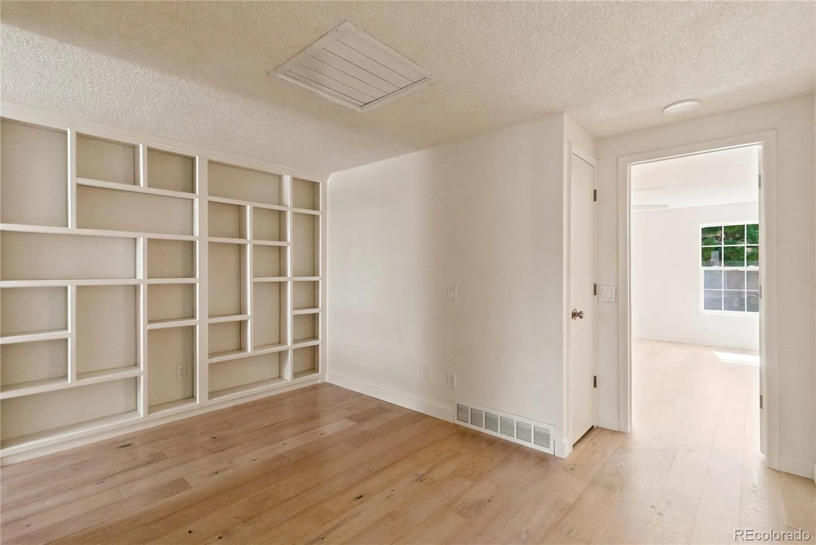 14071 E Quinn Circle Aurora CO 80015 | MLS #REC7350627 08292026025635 1600 21