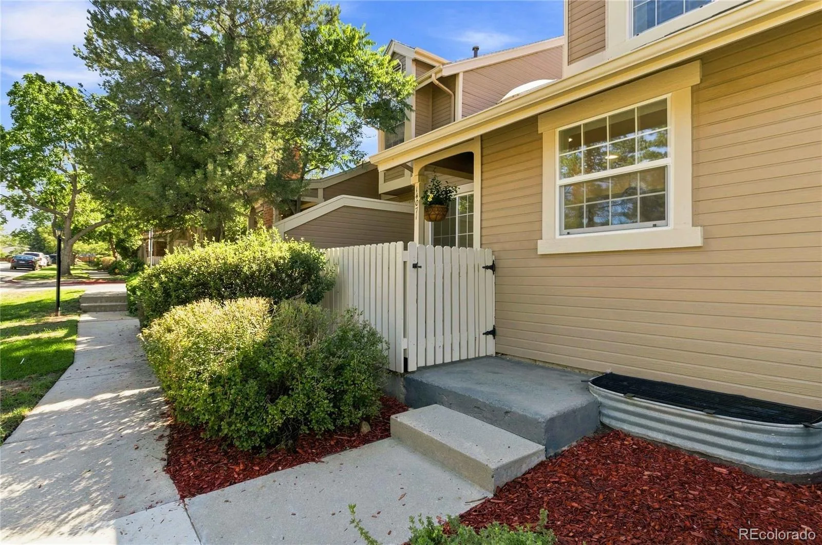 14071 E Quinn Circle Aurora CO 80015 | MLS #REC7350627 08292026025635 1600 33