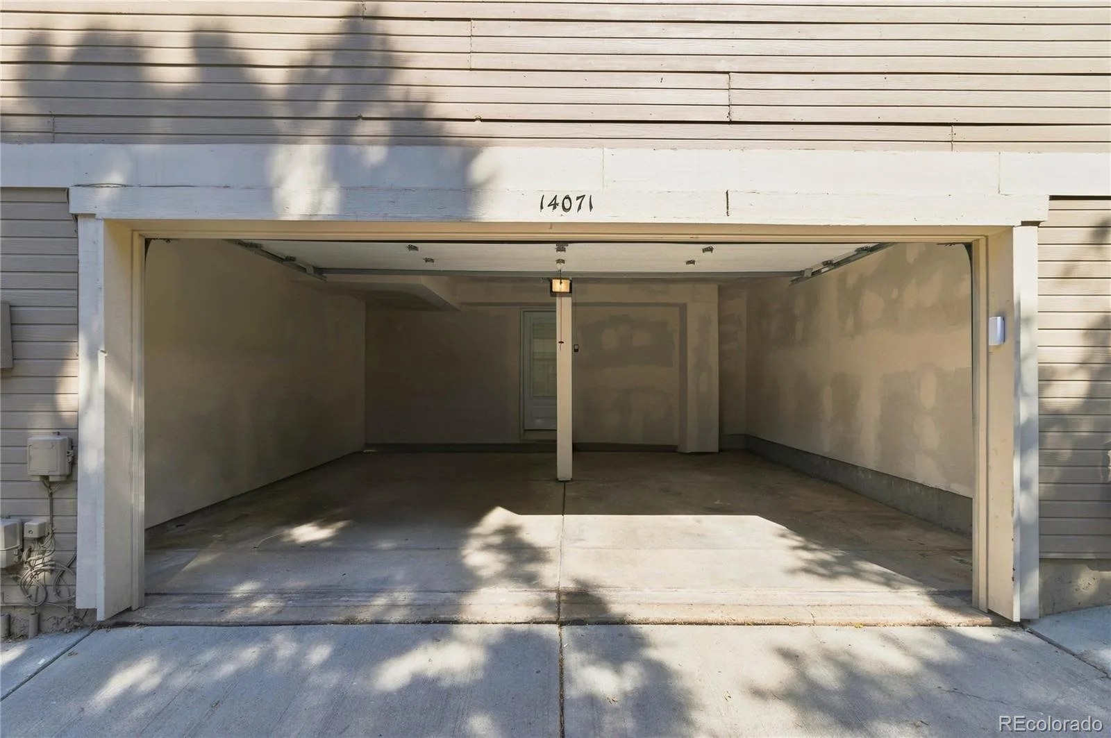 14071 E Quinn Circle Aurora CO 80015 | MLS #REC7350627 08292026025635 1600 36