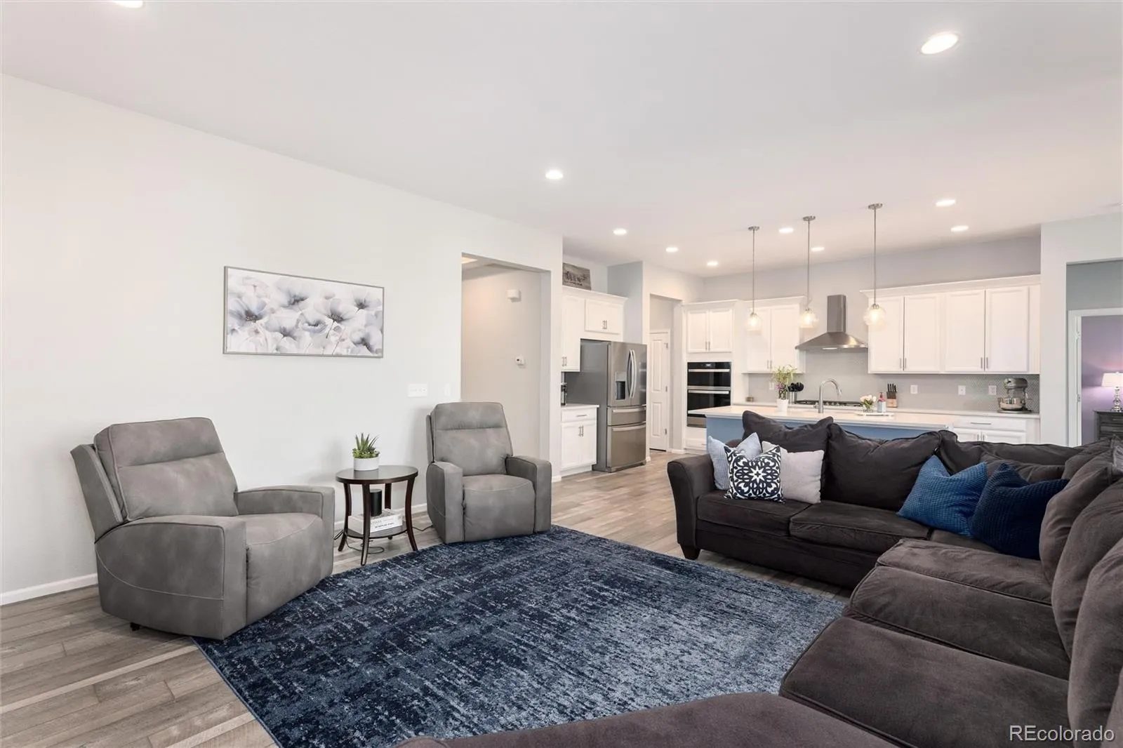6807 S Riverwood Way Aurora CO 80016 MLS #REC7352689 05142026221032 1600 42