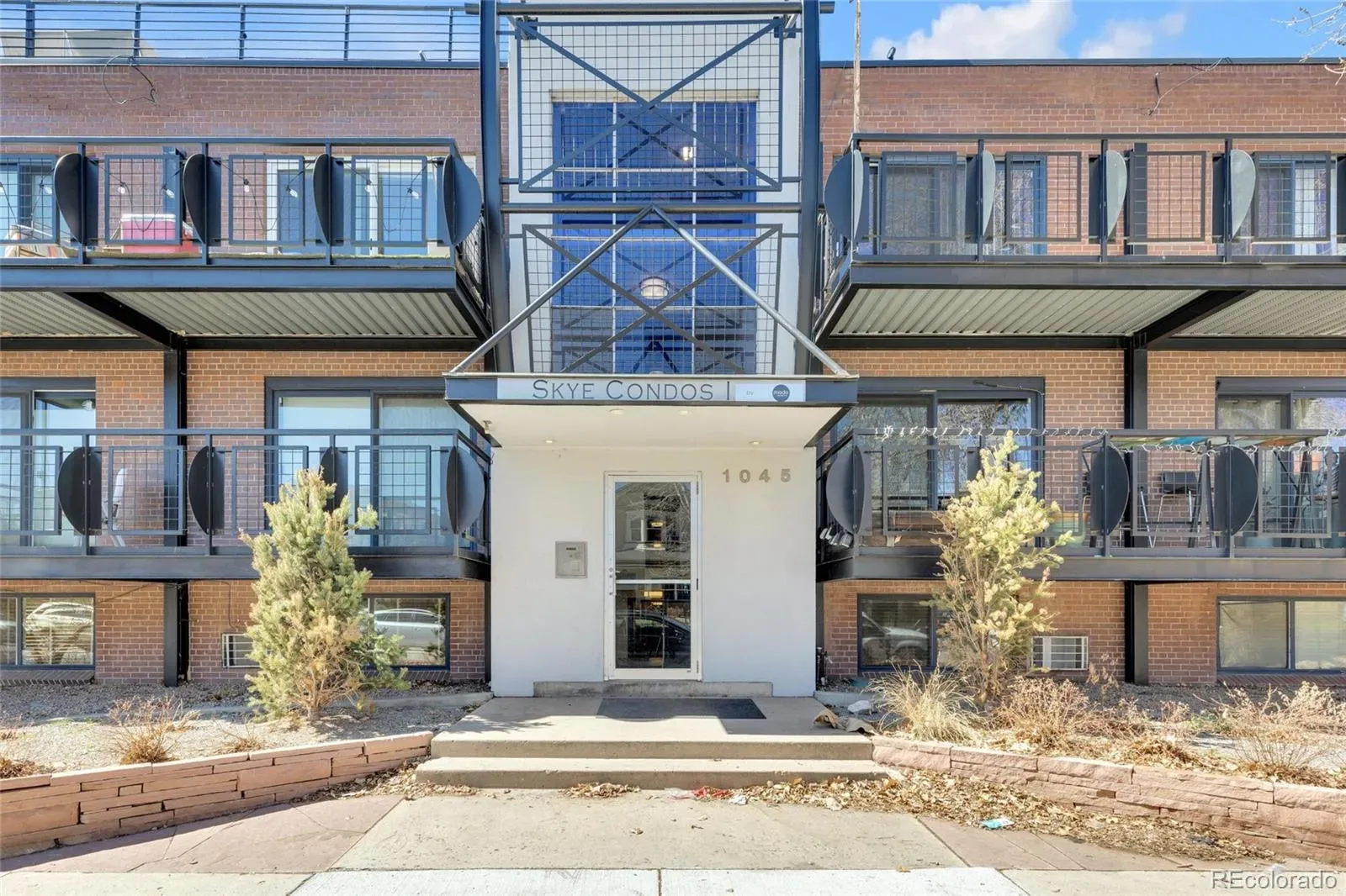1045 N Clarkson Street #207 Denver CO 80218 MLS #REC7352810 03272026070204 1600 0