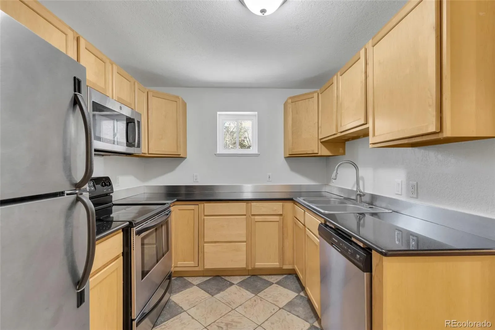 1045 N Clarkson Street #207 Denver CO 80218 MLS #REC7352810 03272026070204 1600 16