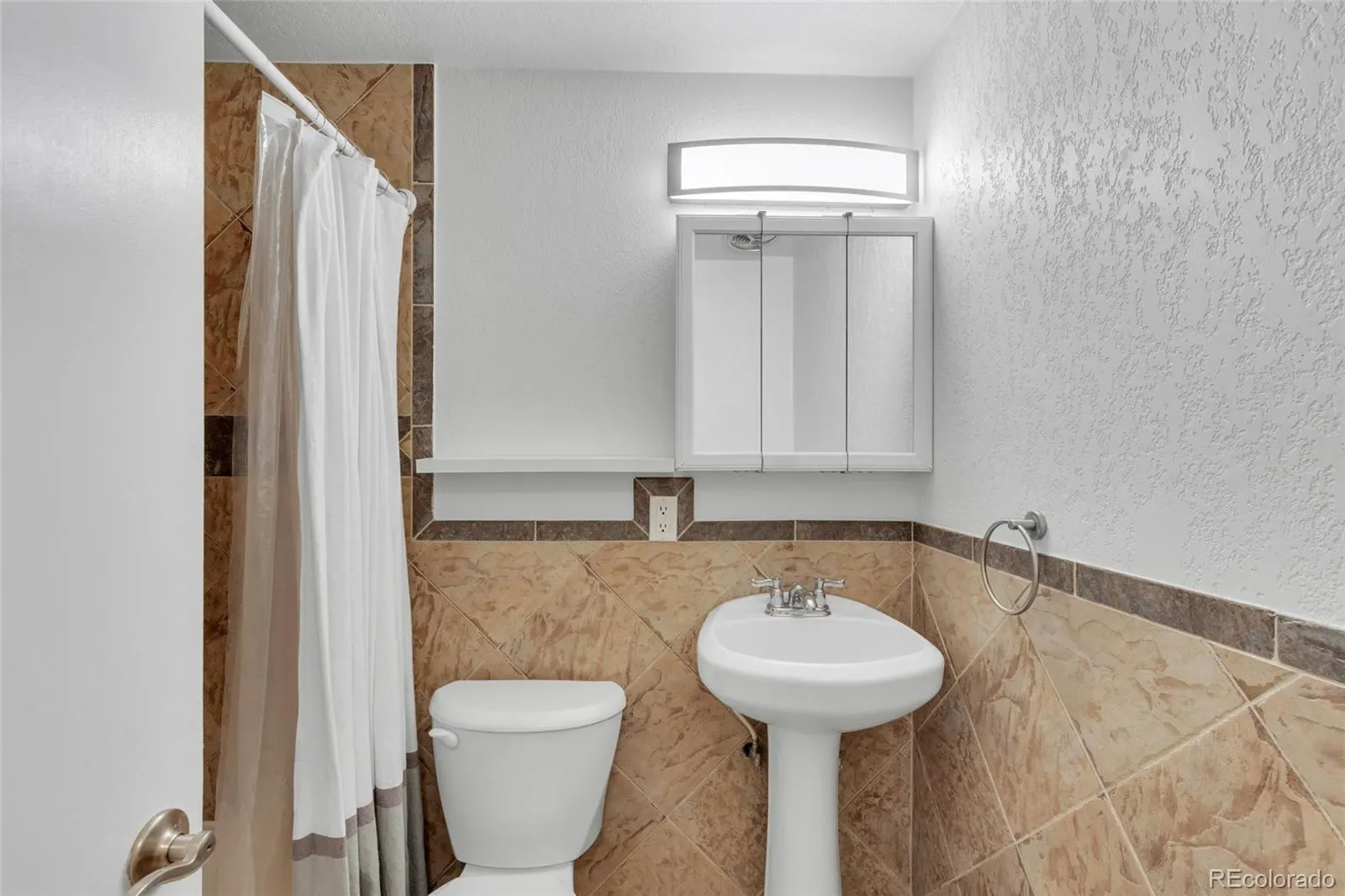 1045 N Clarkson Street #207 Denver CO 80218 MLS #REC7352810 03272026070204 1600 20