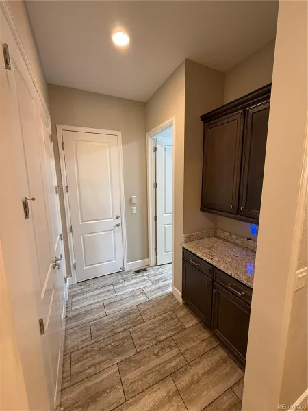 27505 E Elmhurst Place Aurora CO 80016 | MLS #REC7353252 09222026090955 800 10