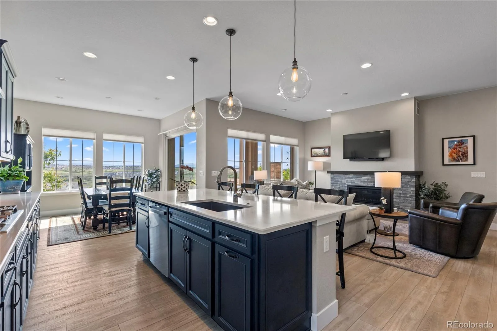 7129 Canyonpoint Road Castle Pines CO 80108 MLS #REC7355321 06082026203510 1600 11