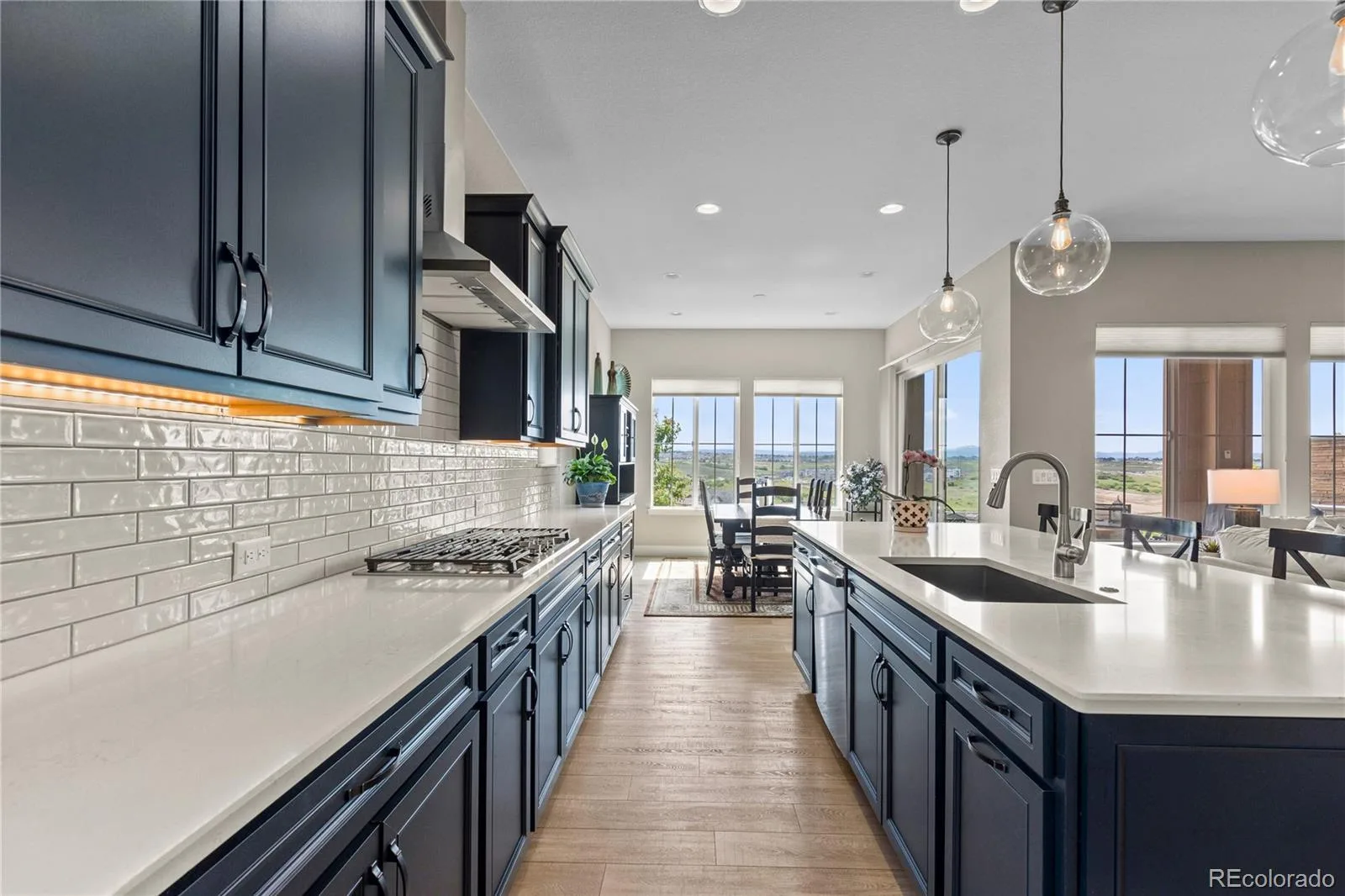 7129 Canyonpoint Road Castle Pines CO 80108 MLS #REC7355321 06082026203510 1600 13